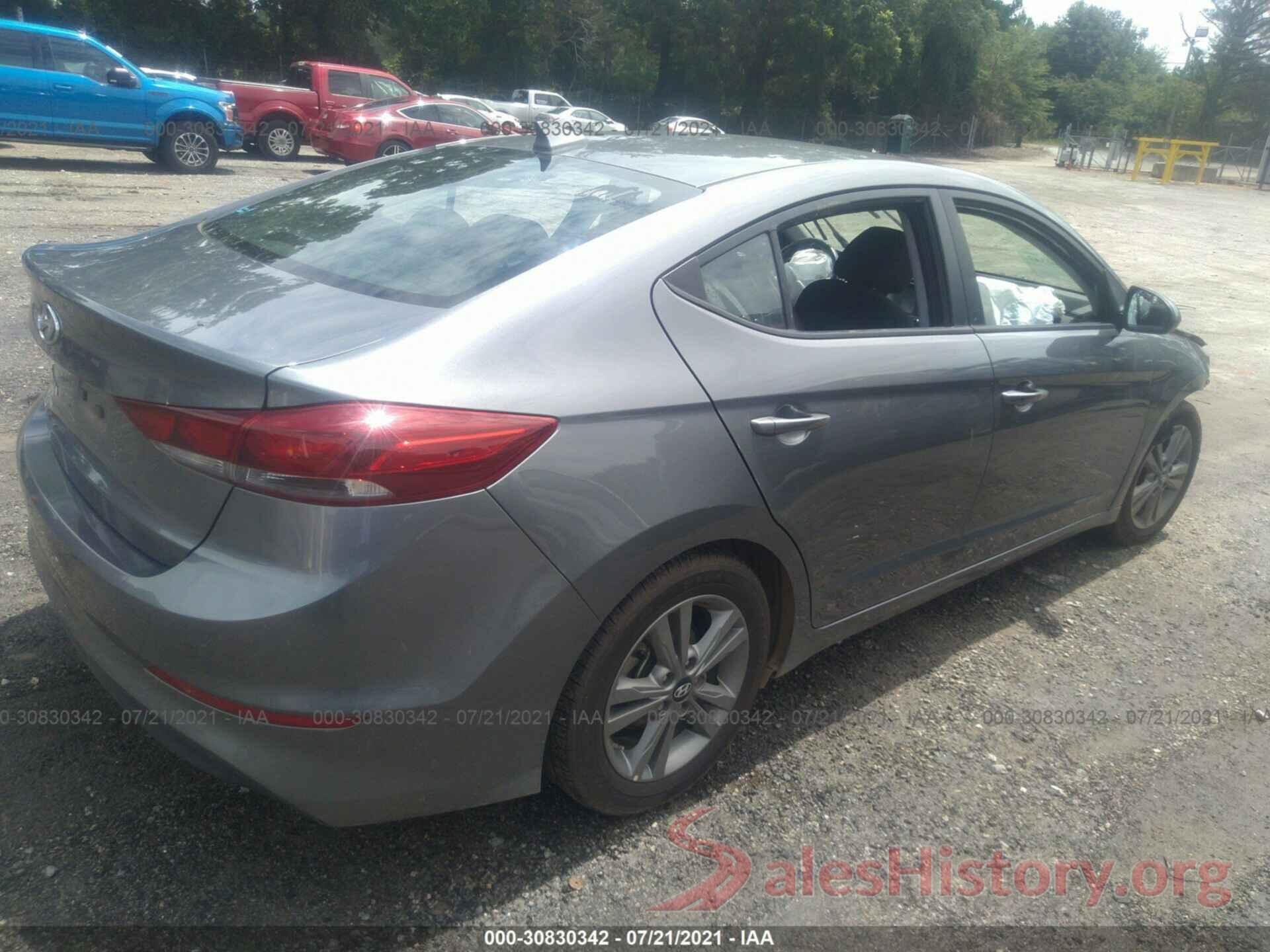 5NPD84LF5JH385528 2018 HYUNDAI ELANTRA