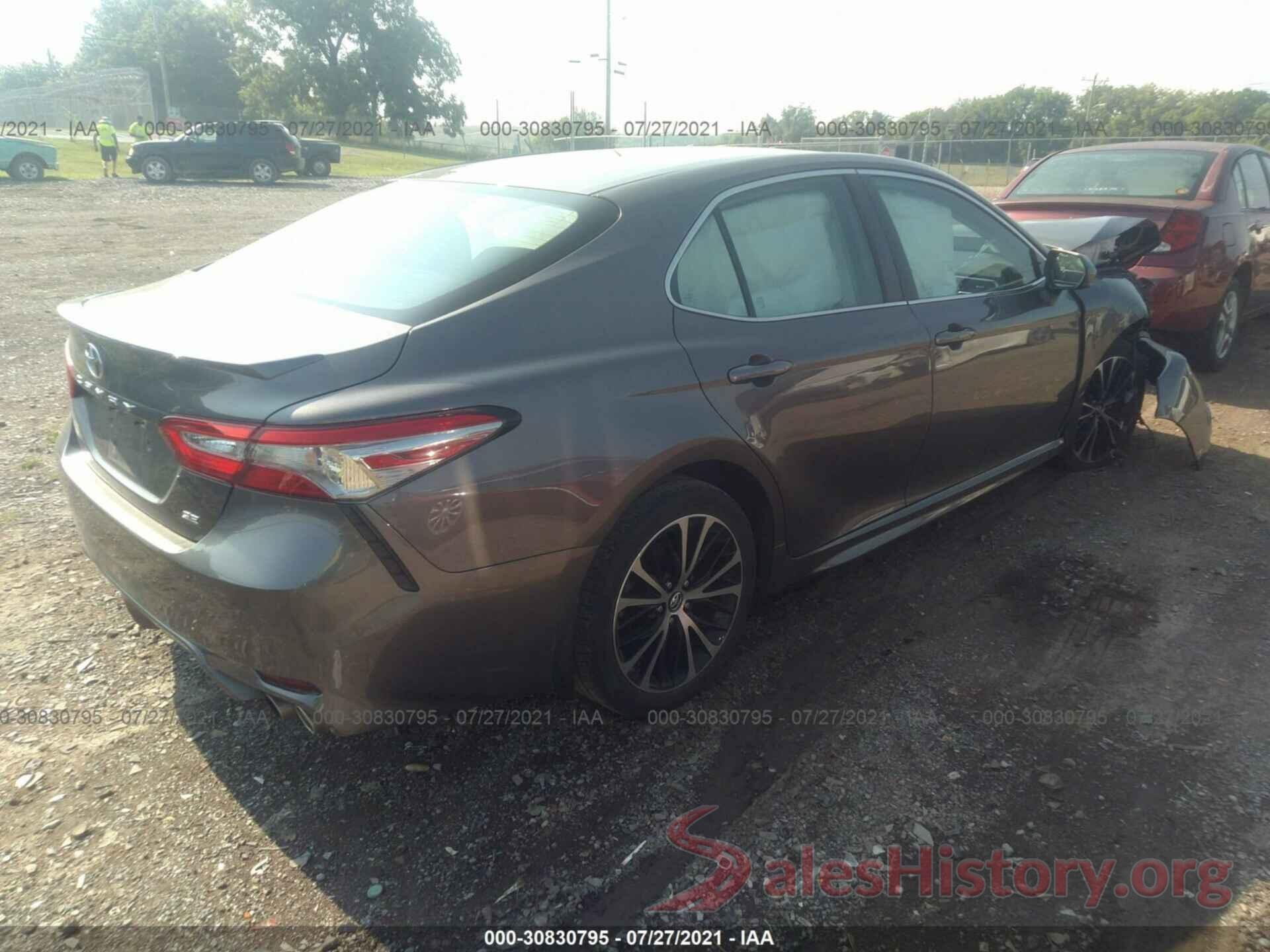 4T1B11HK1JU037503 2018 TOYOTA CAMRY