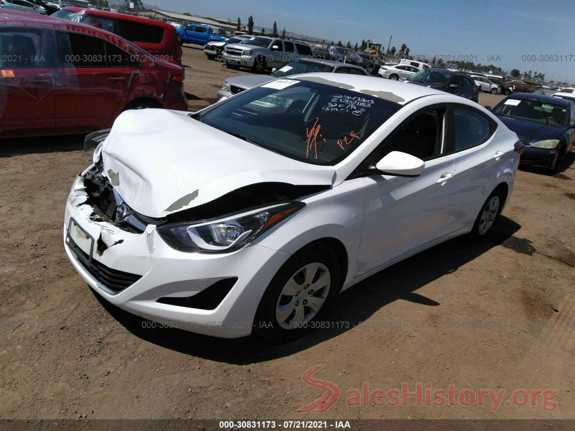 5NPDH4AE6GH673495 2016 HYUNDAI ELANTRA