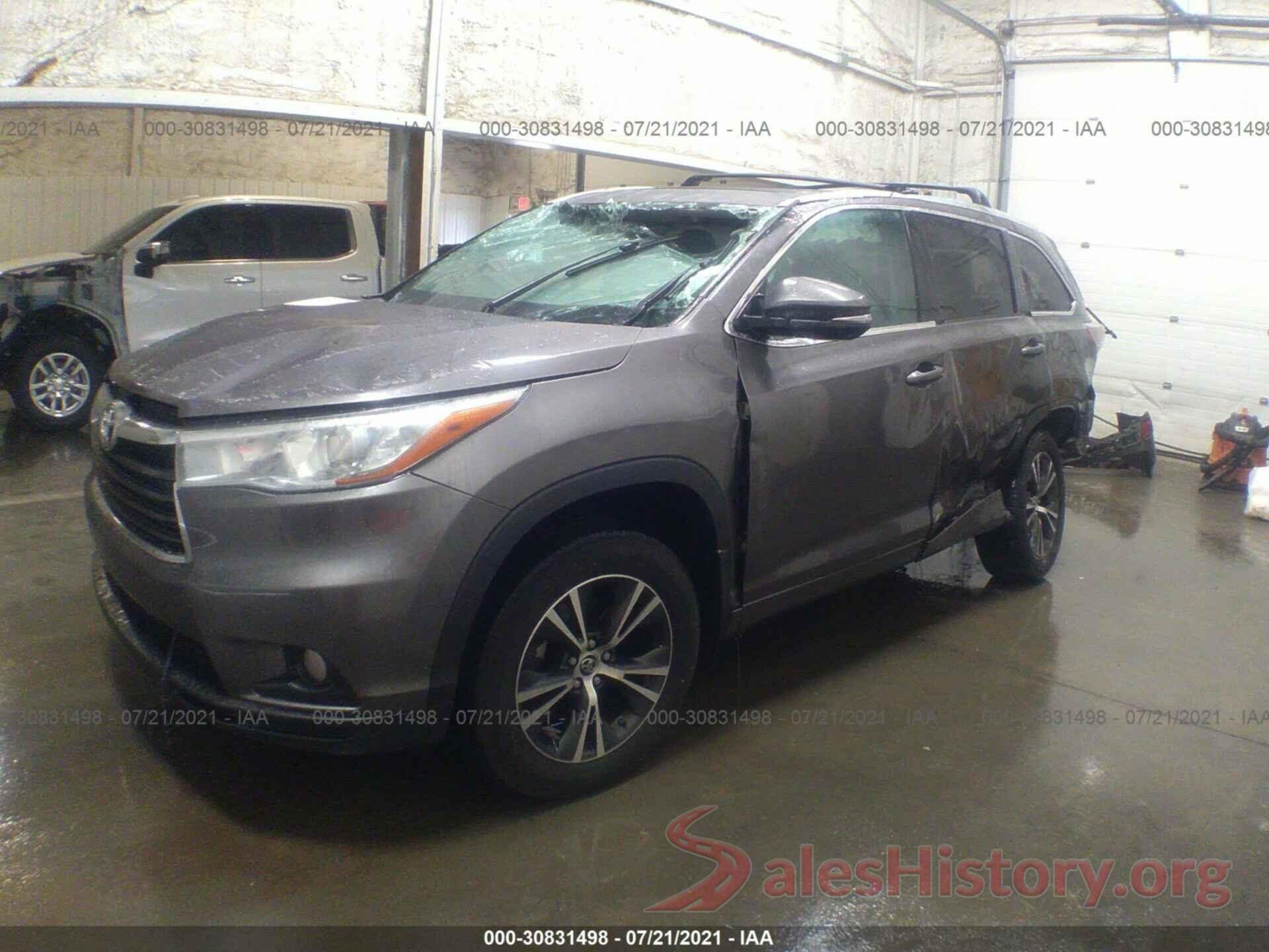 5TDJKRFH2GS241923 2016 TOYOTA HIGHLANDER