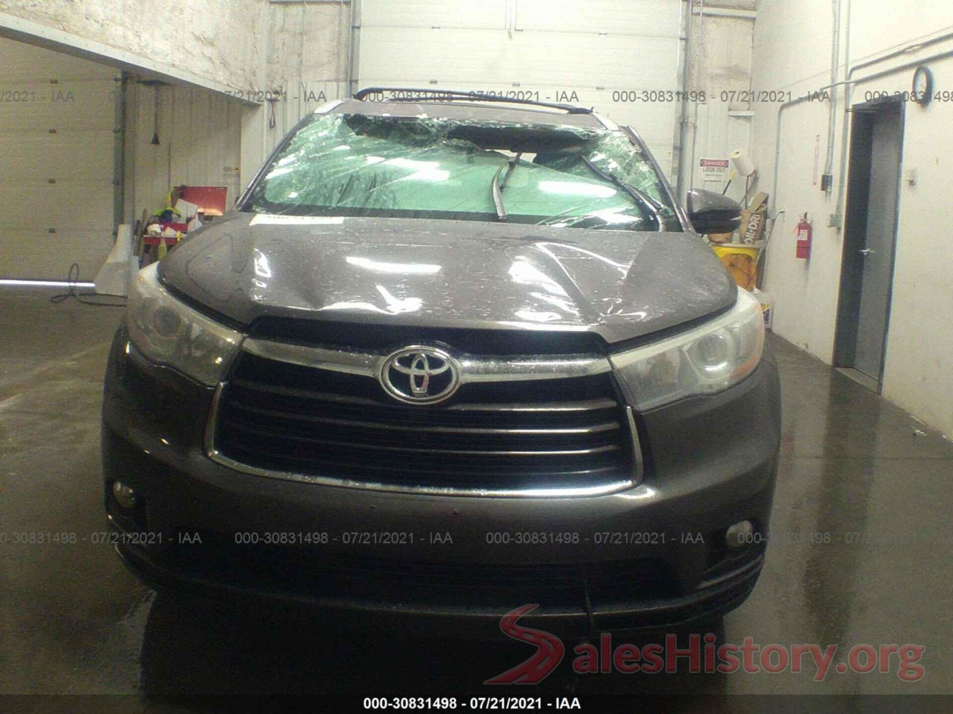 5TDJKRFH2GS241923 2016 TOYOTA HIGHLANDER