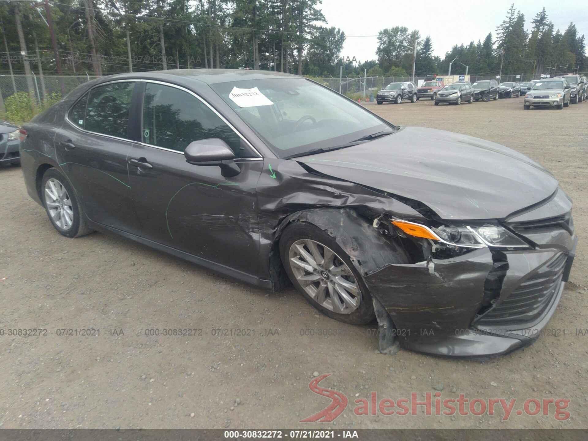 4T1B11HK4JU607400 2018 TOYOTA CAMRY