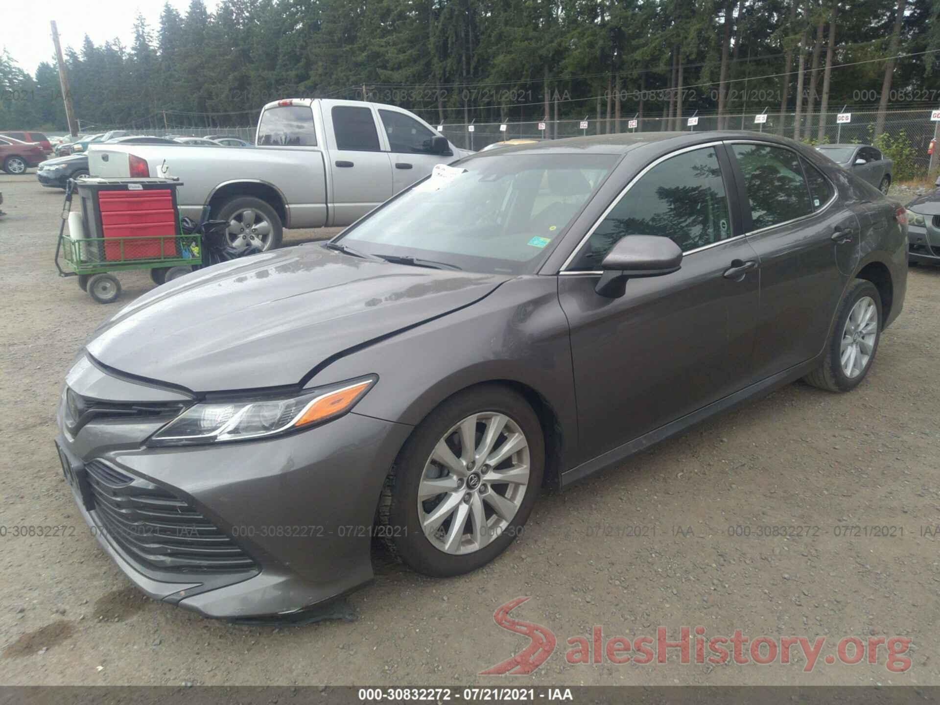 4T1B11HK4JU607400 2018 TOYOTA CAMRY