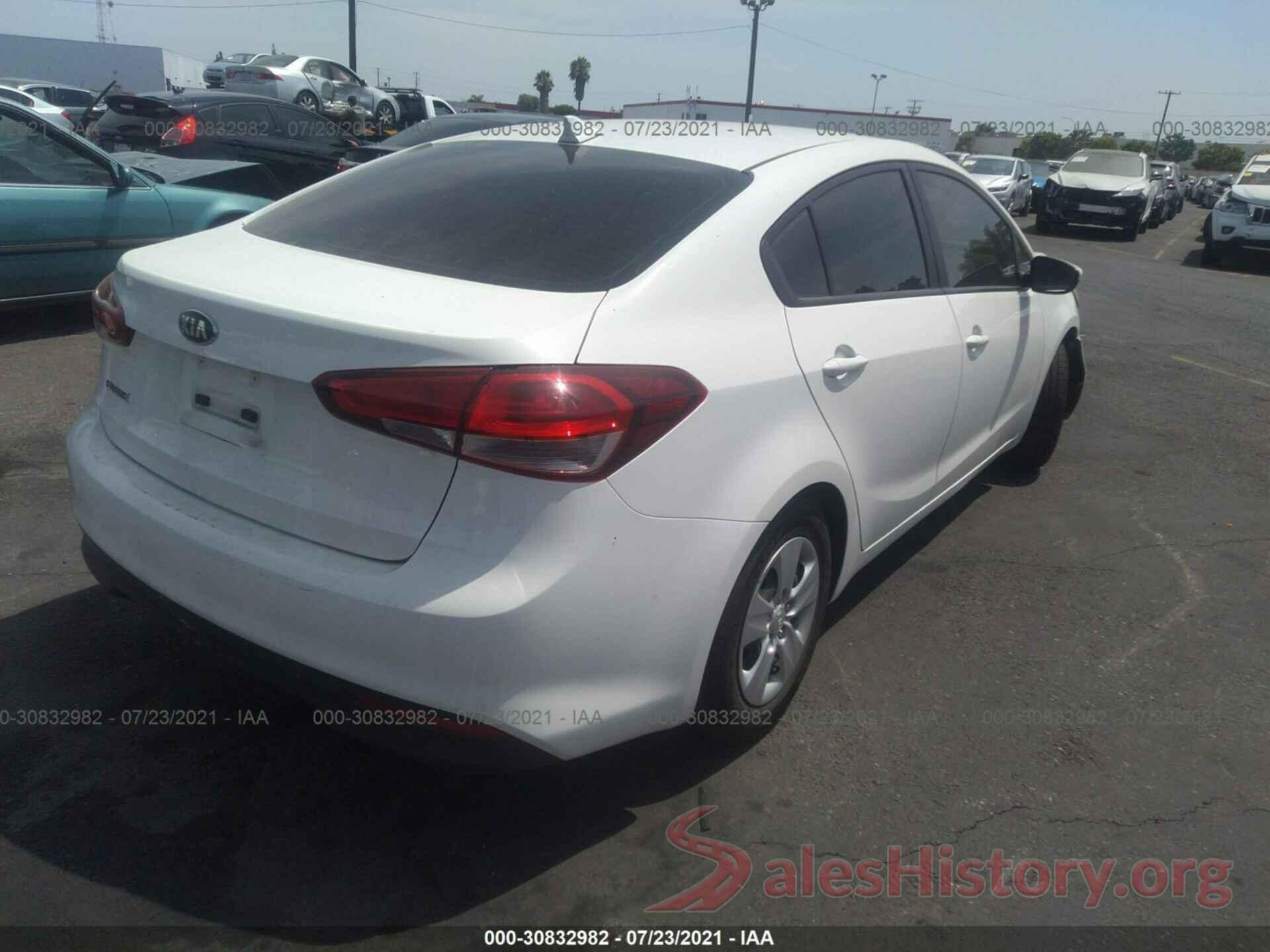 3KPFK4A73HE048134 2017 KIA FORTE