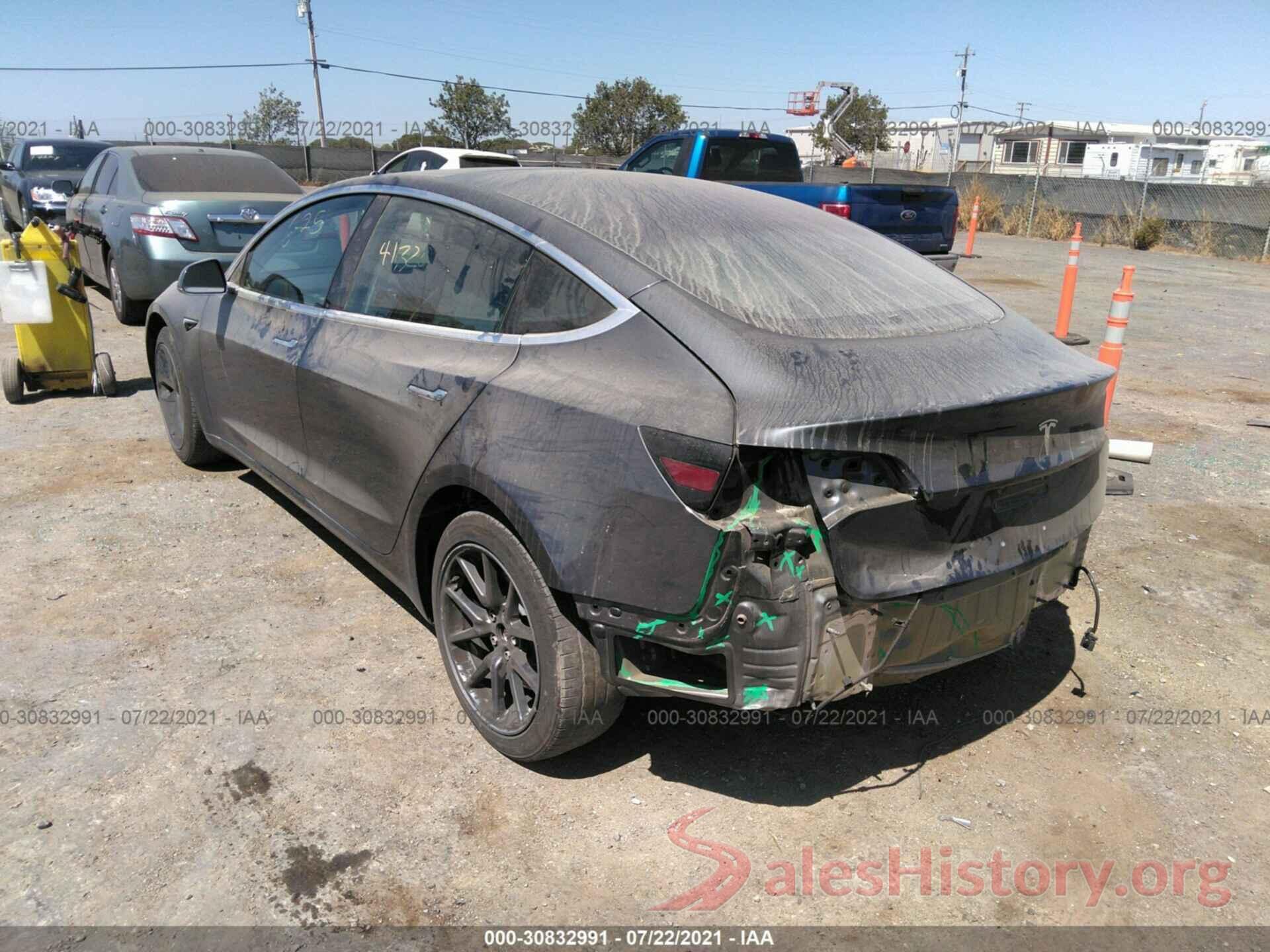 5YJ3E1EA8JF157896 2018 TESLA MODEL 3