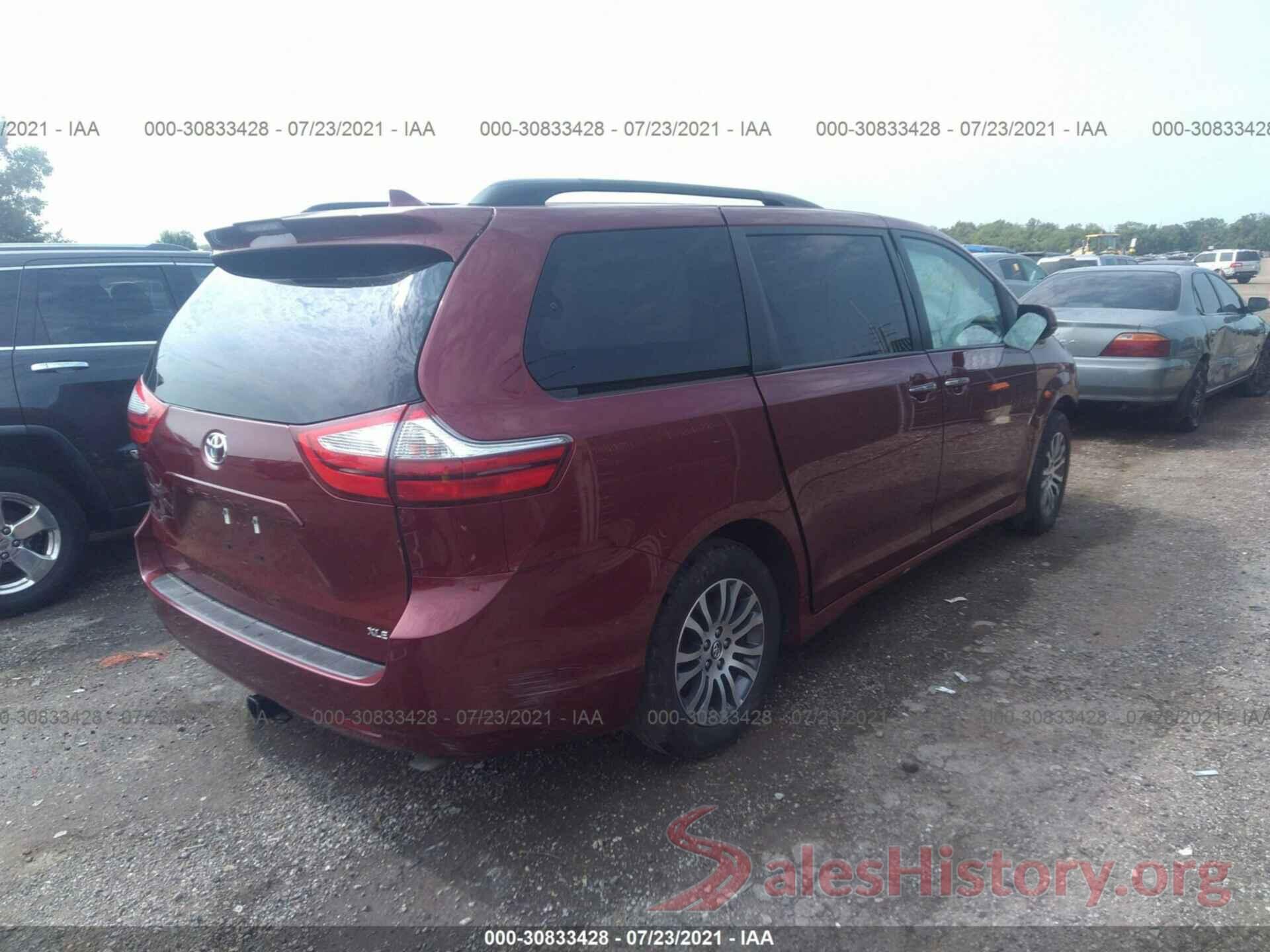 5TDYZ3DC9KS979581 2019 TOYOTA SIENNA