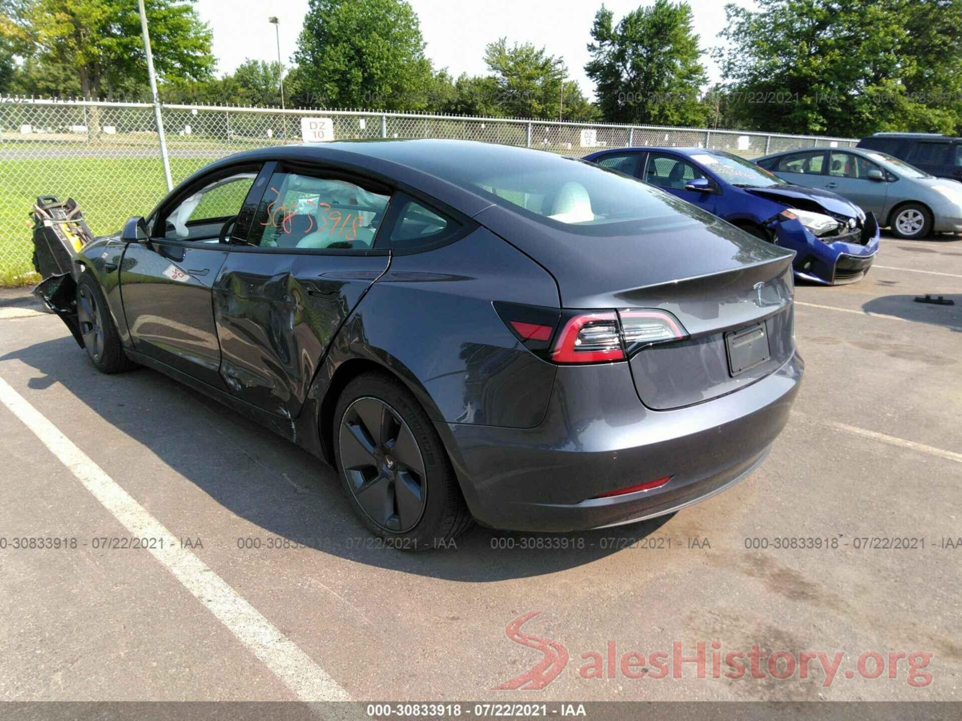 5YJ3E1EA1MF849082 2021 TESLA MODEL 3