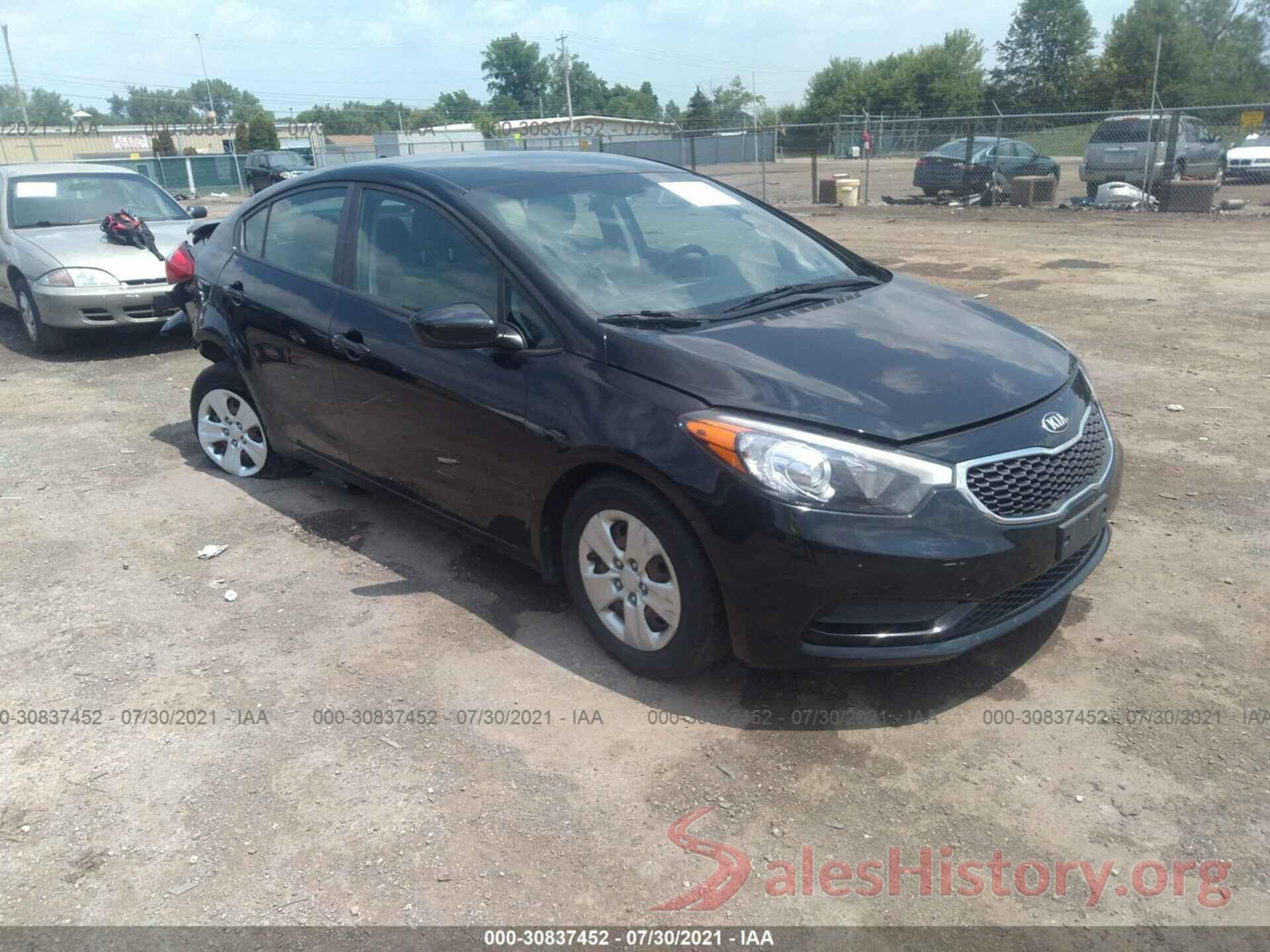 KNAFK4A67G5532967 2016 KIA FORTE