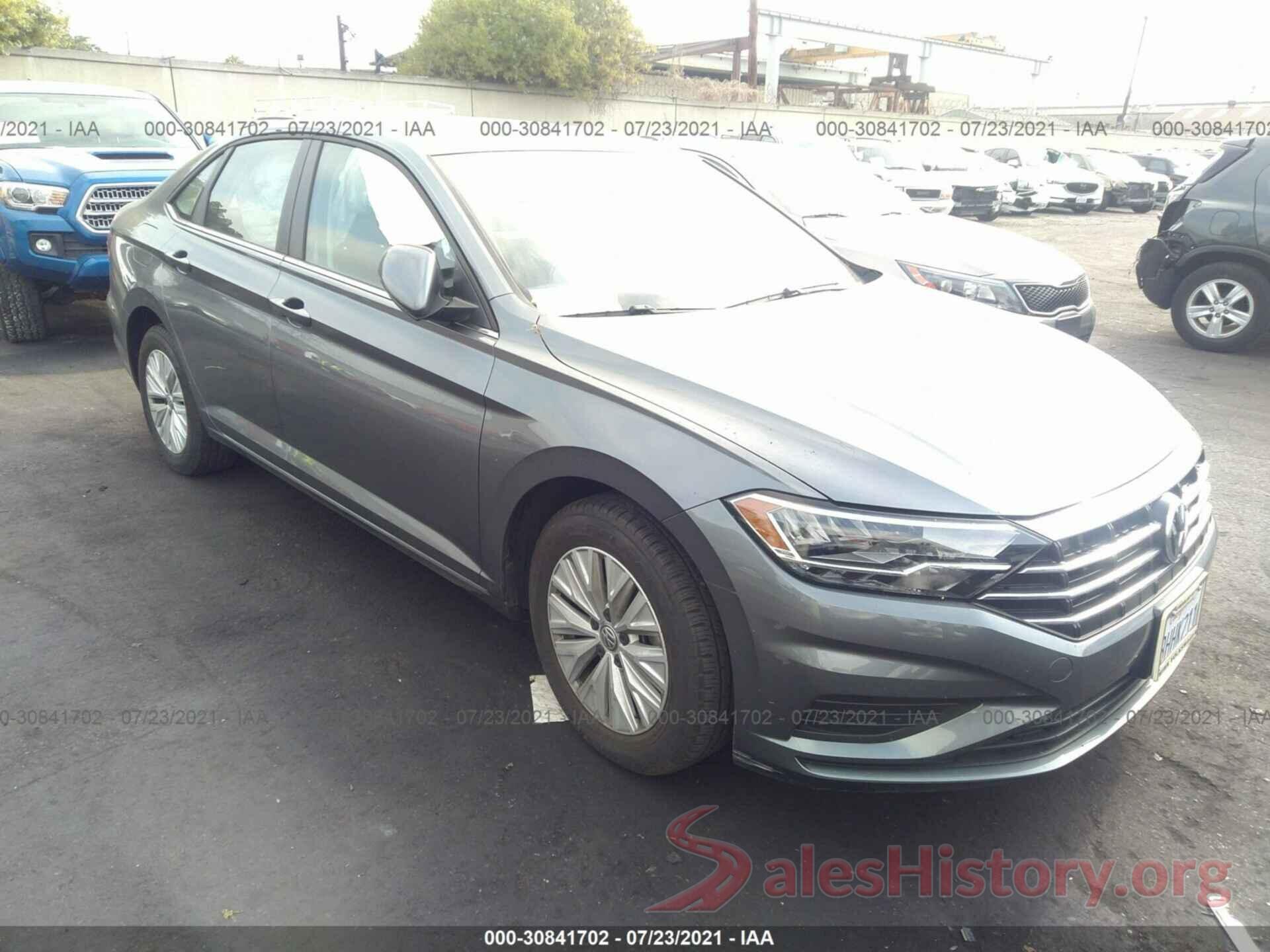 3VWC57BU3KM135493 2019 VOLKSWAGEN JETTA