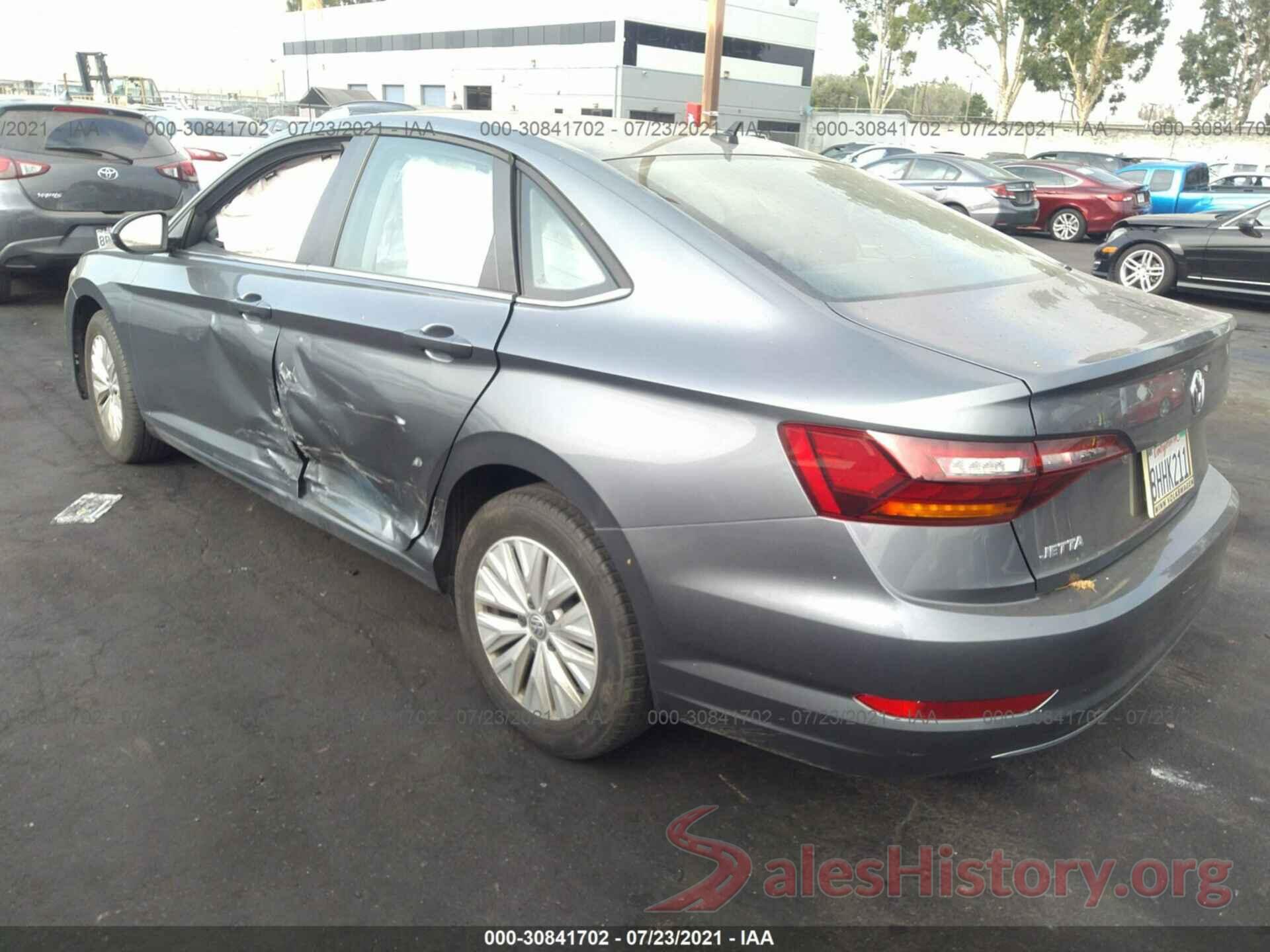 3VWC57BU3KM135493 2019 VOLKSWAGEN JETTA