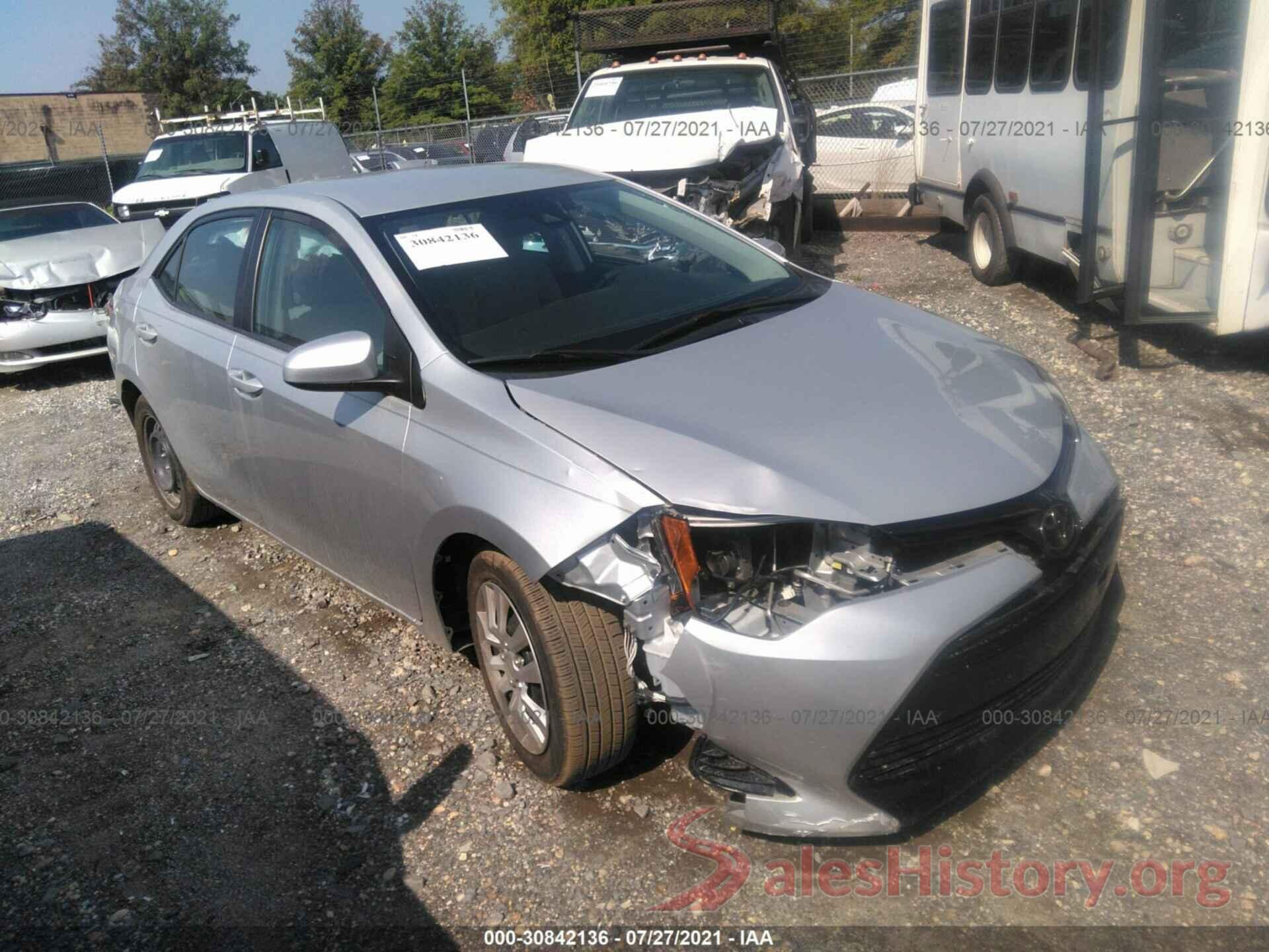 2T1BURHE8JC018562 2018 TOYOTA COROLLA