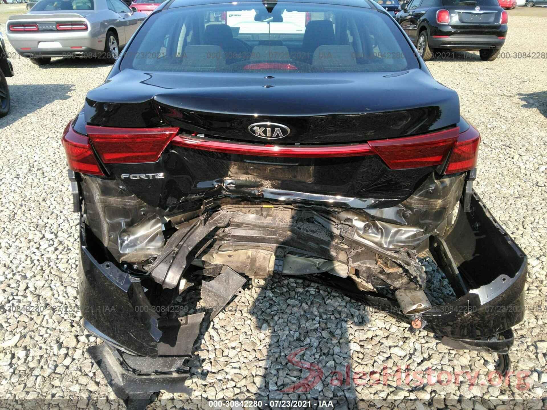 3KPF24AD8KE132351 2019 KIA FORTE