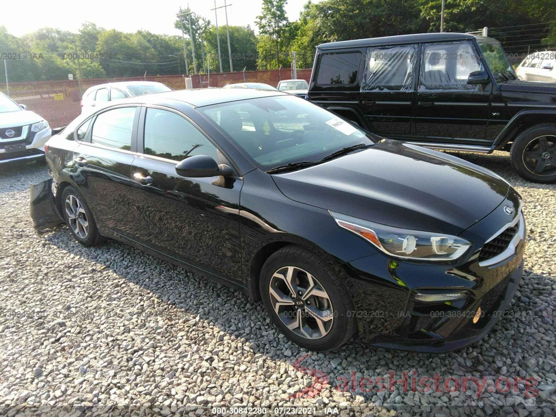 3KPF24AD8KE132351 2019 KIA FORTE