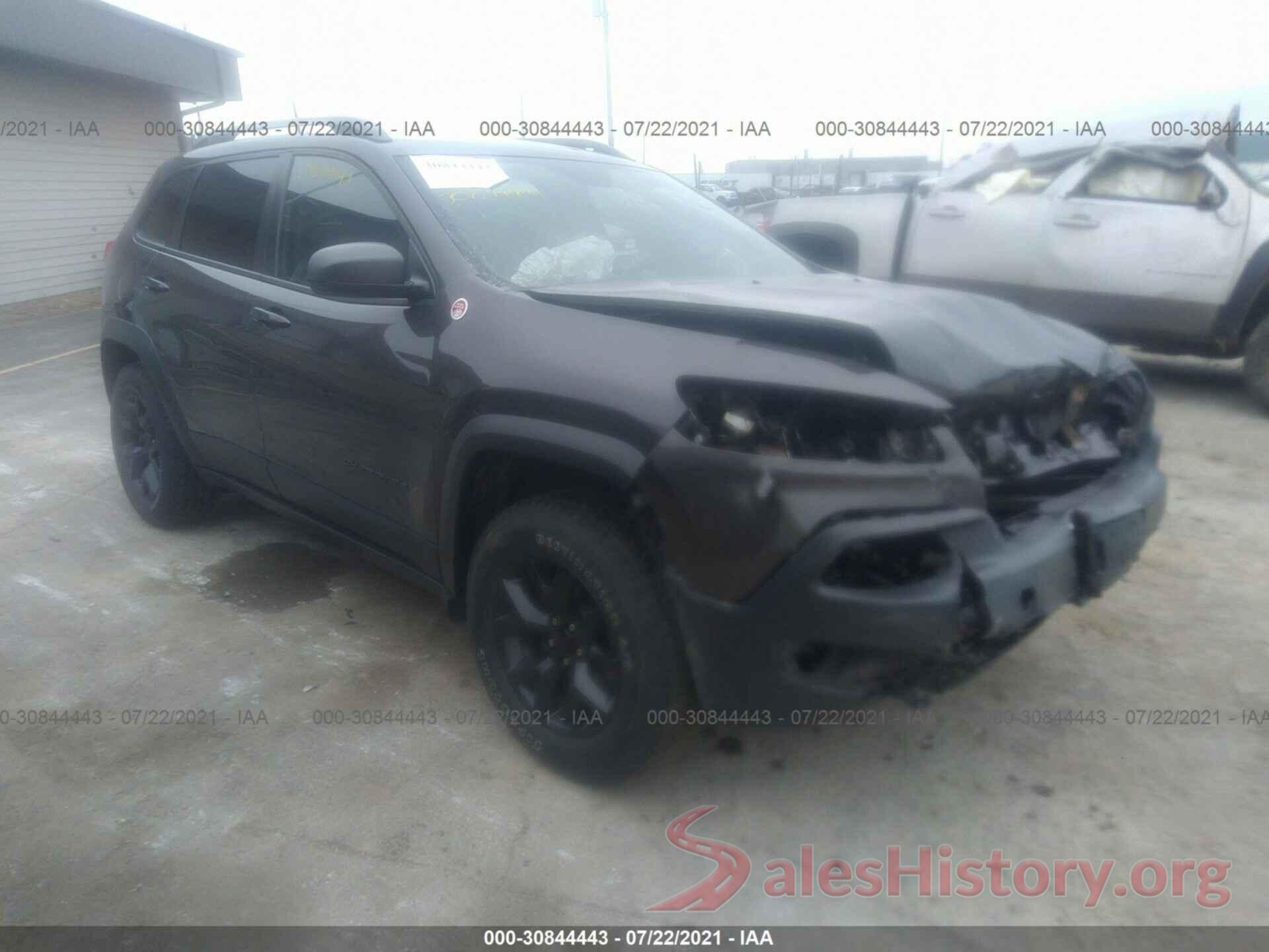 1C4PJMBX8JD549016 2018 JEEP CHEROKEE