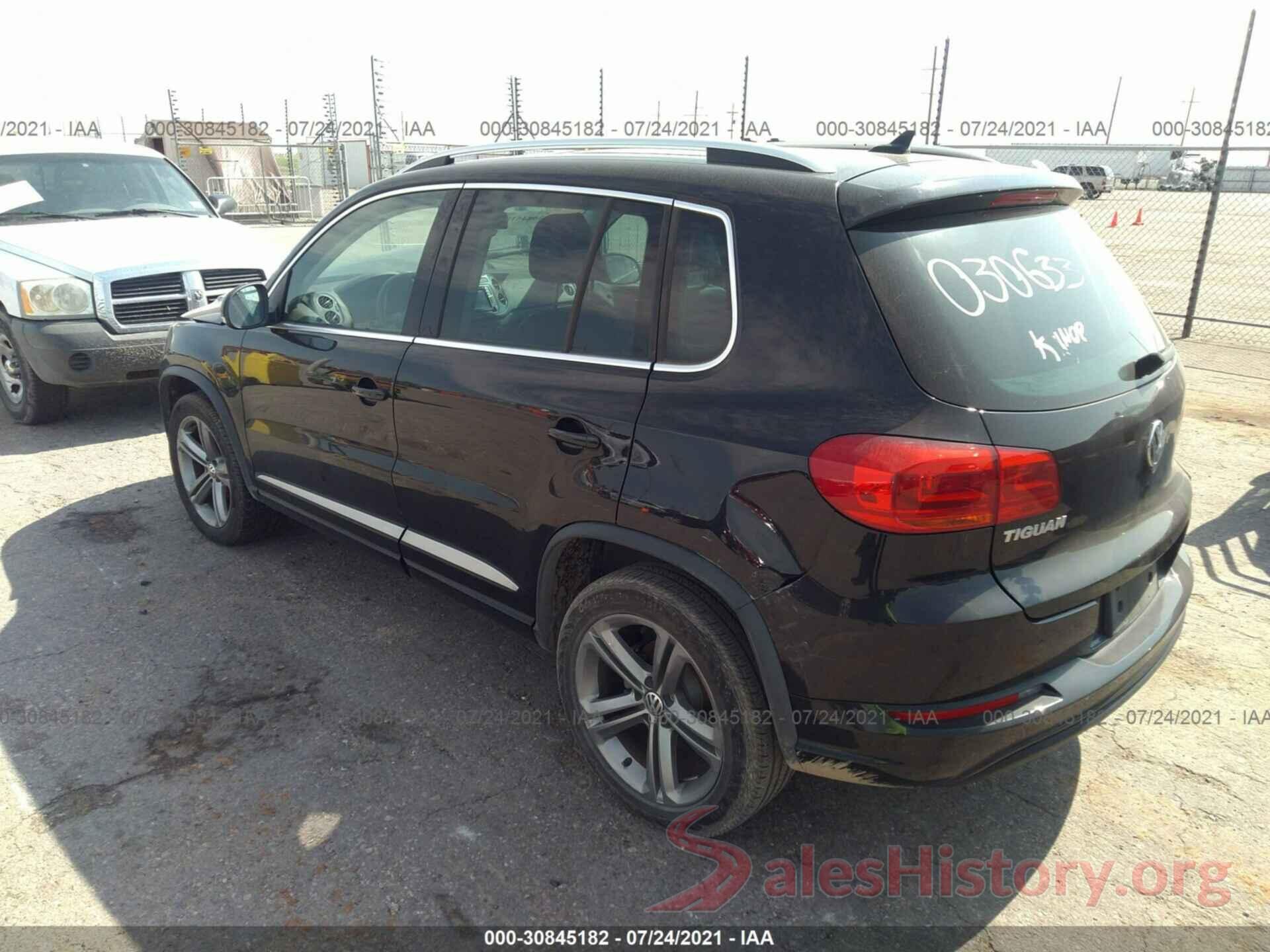 WVGTV7AX2HK030633 2017 VOLKSWAGEN TIGUAN