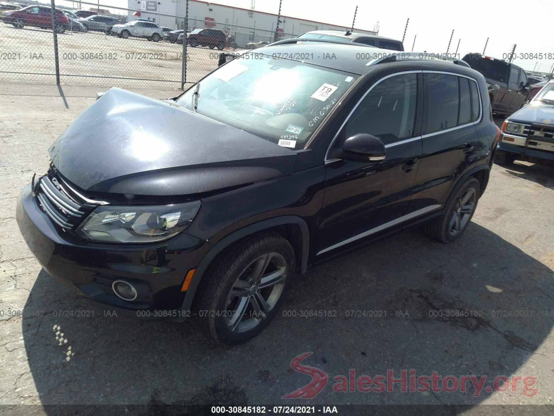 WVGTV7AX2HK030633 2017 VOLKSWAGEN TIGUAN