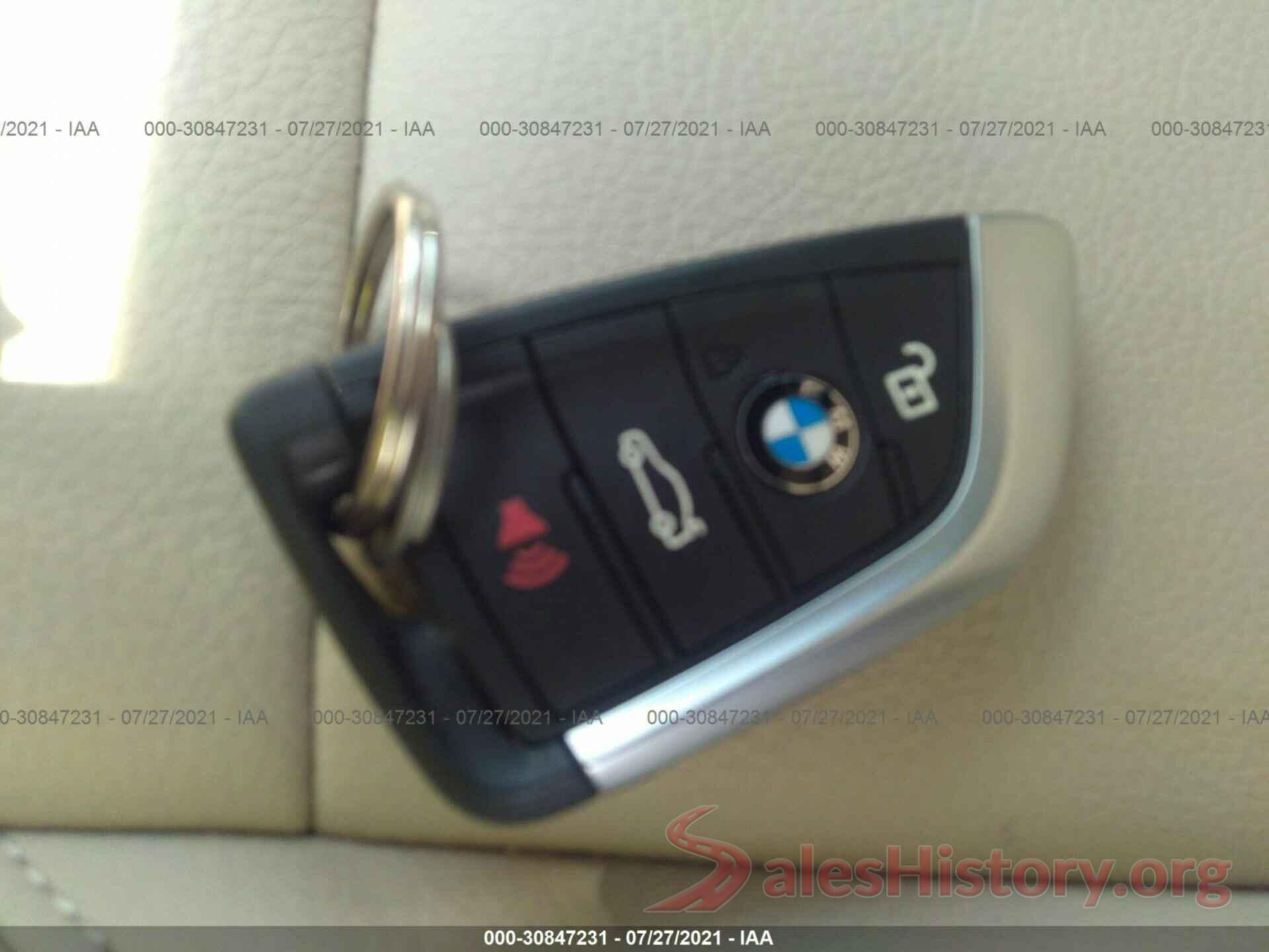 WBXJG7C03M5S01679 2021 BMW X1