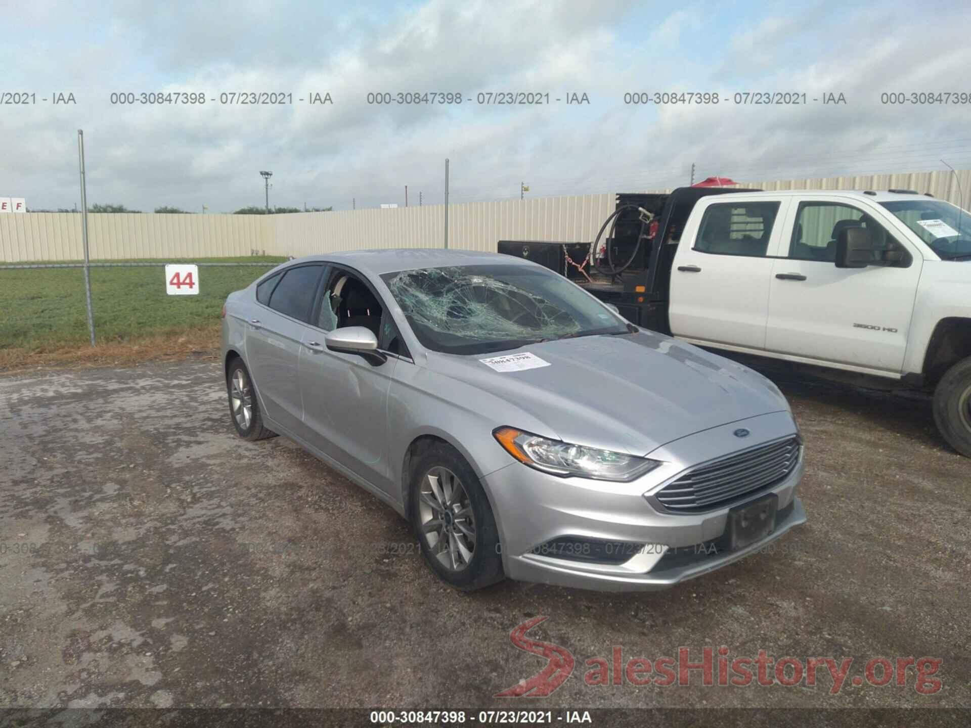 3FA6P0H7XHR388377 2017 FORD FUSION