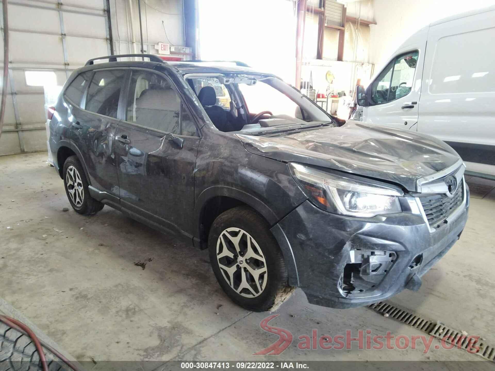 JF2SKAGC3KH507926 2019 SUBARU FORESTER