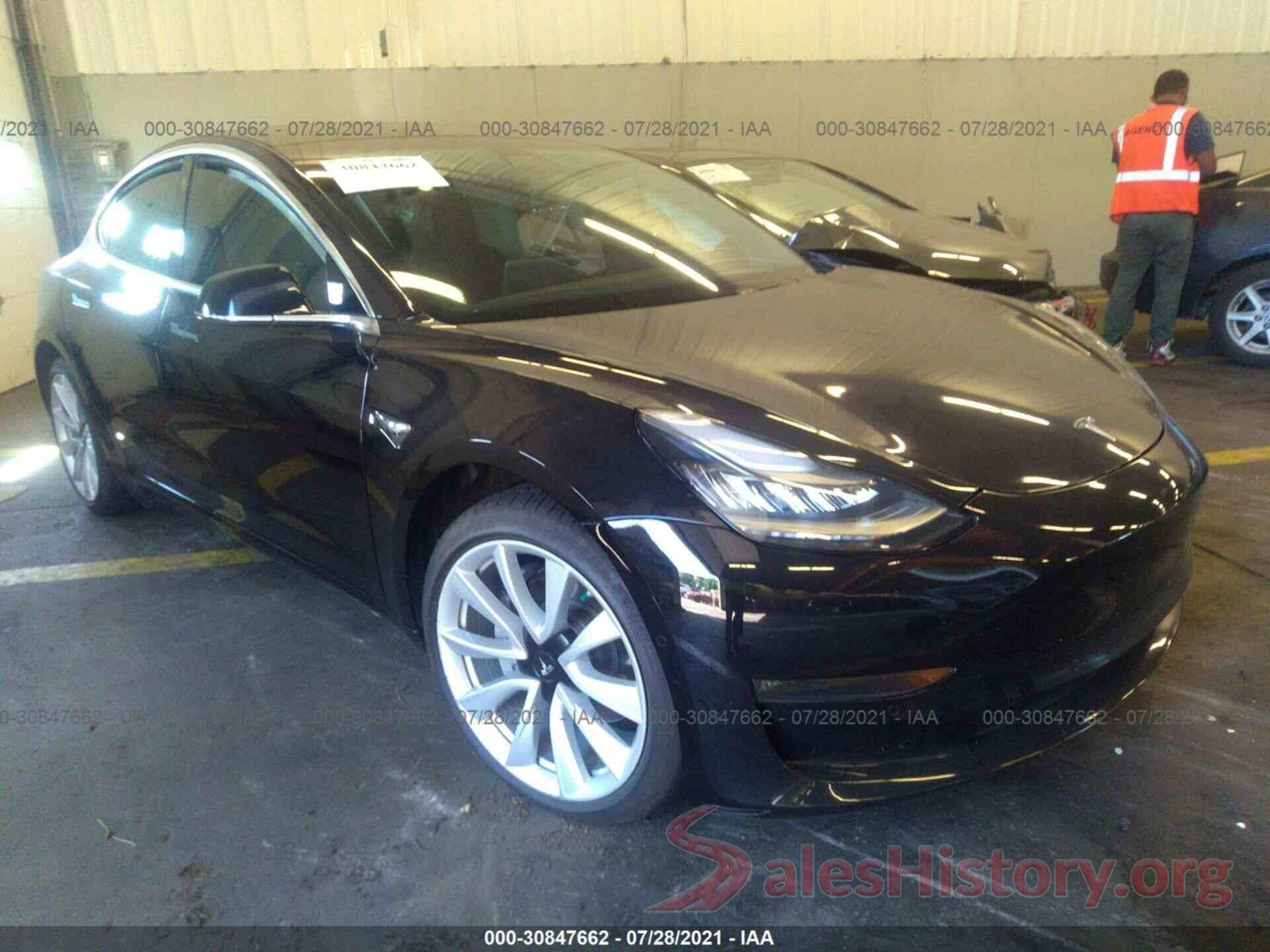 5YJ3E1EBXLF711757 2020 TESLA MODEL 3