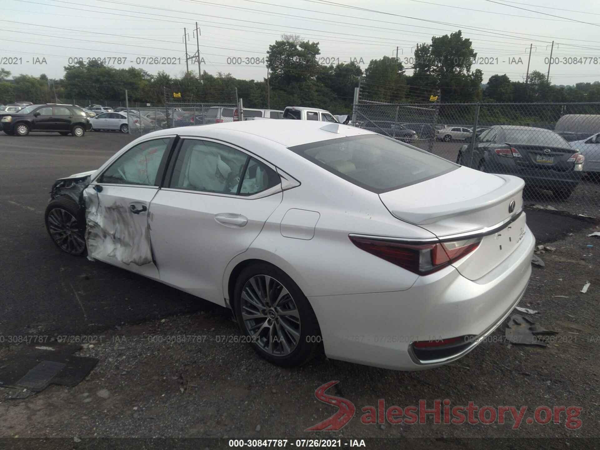 58AD11D12MU005582 2021 LEXUS ES