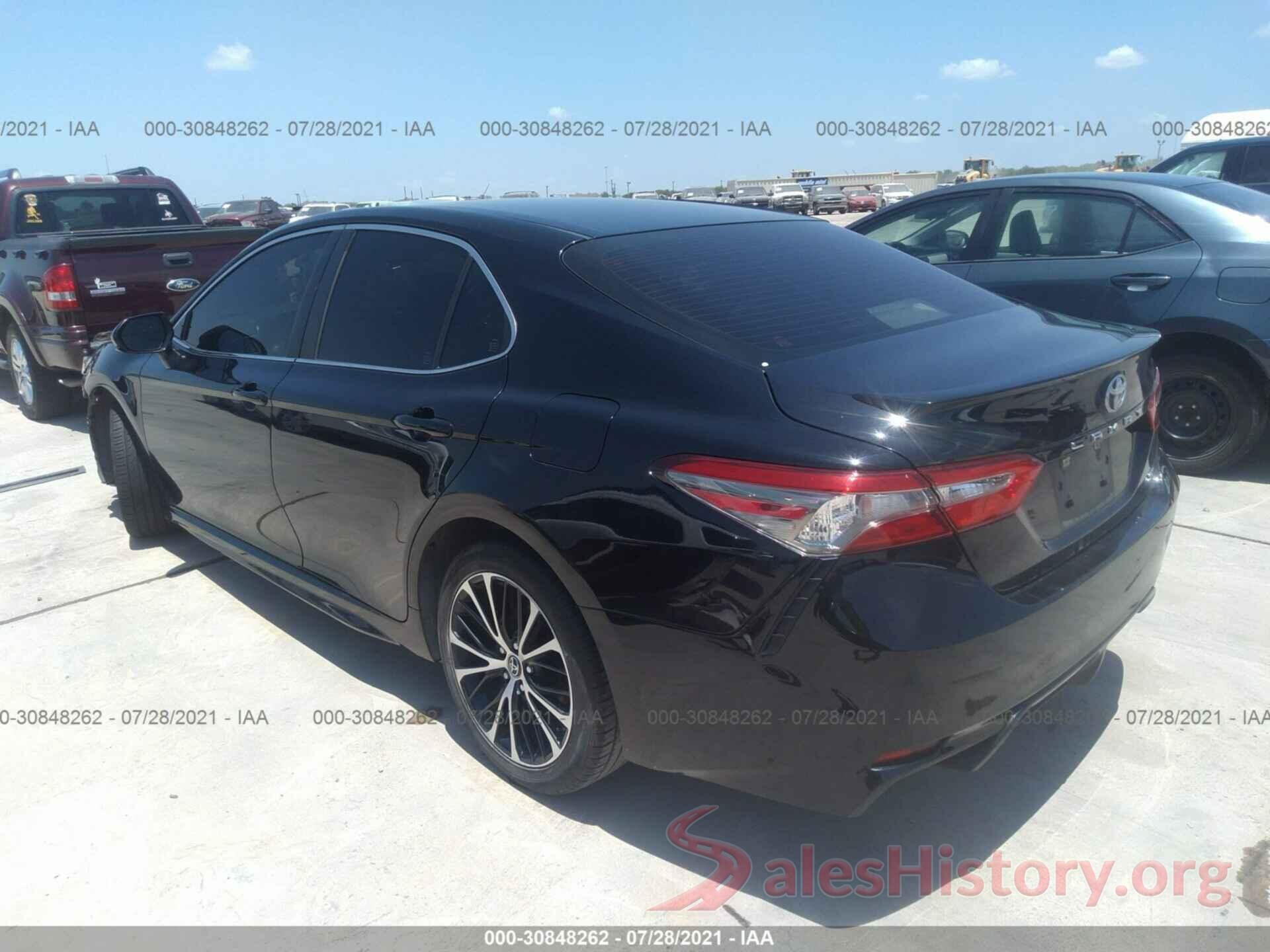 JTNB11HK2J3038262 2018 TOYOTA CAMRY