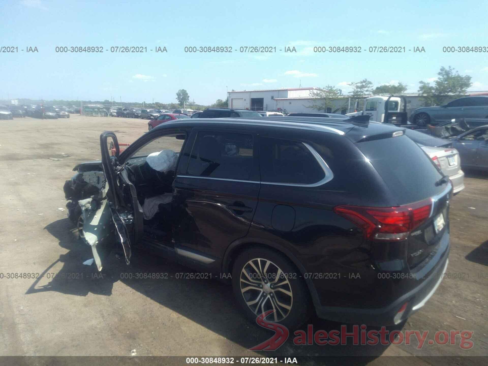 JA4AZ3A38JZ066517 2018 MITSUBISHI OUTLANDER