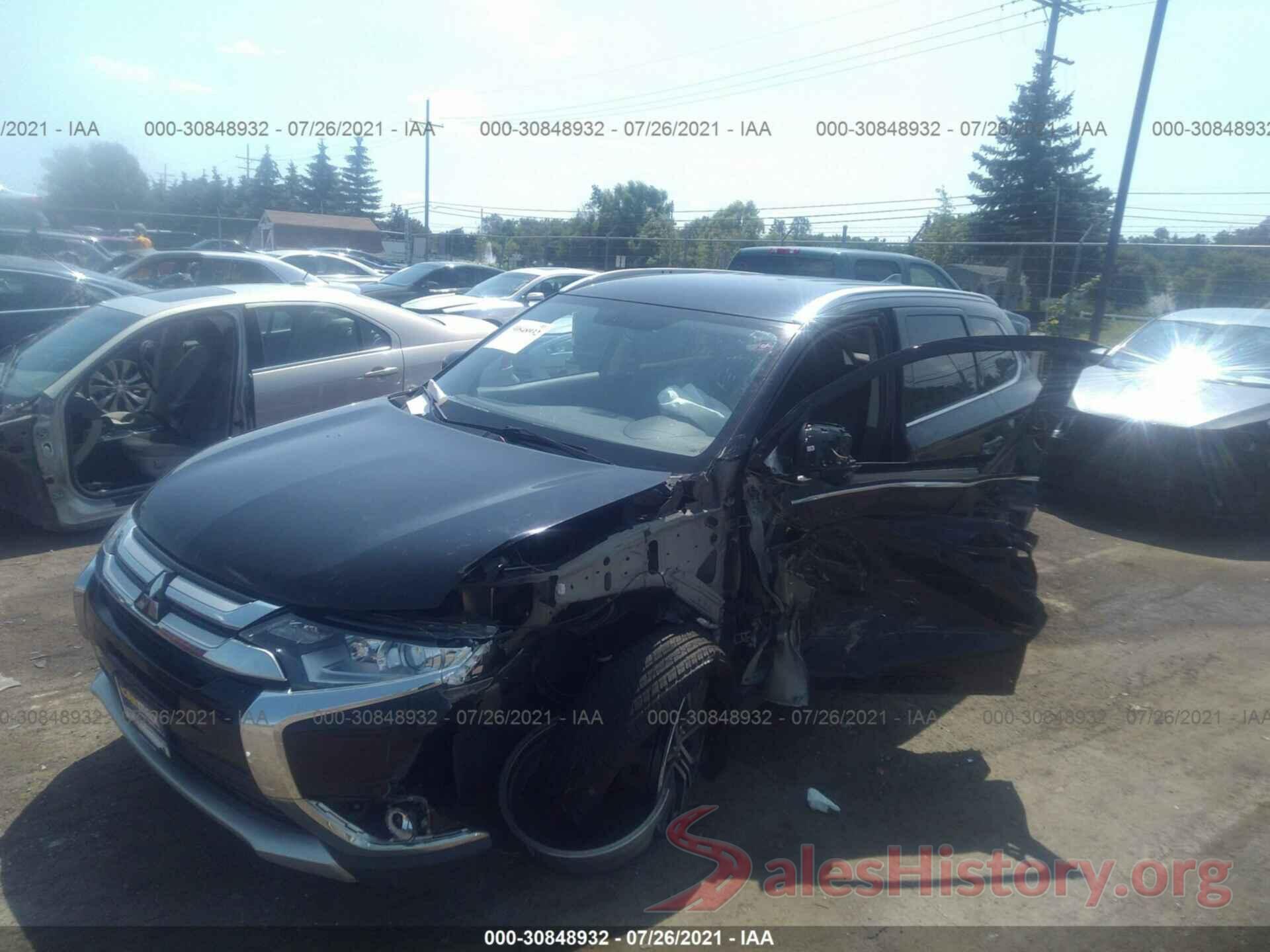 JA4AZ3A38JZ066517 2018 MITSUBISHI OUTLANDER