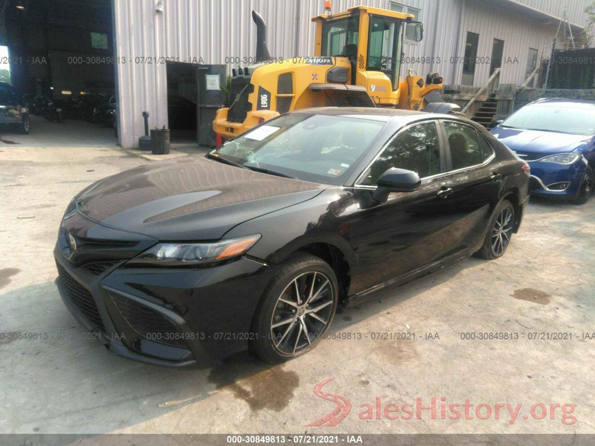 4T1G11AK8MU518983 2021 TOYOTA CAMRY