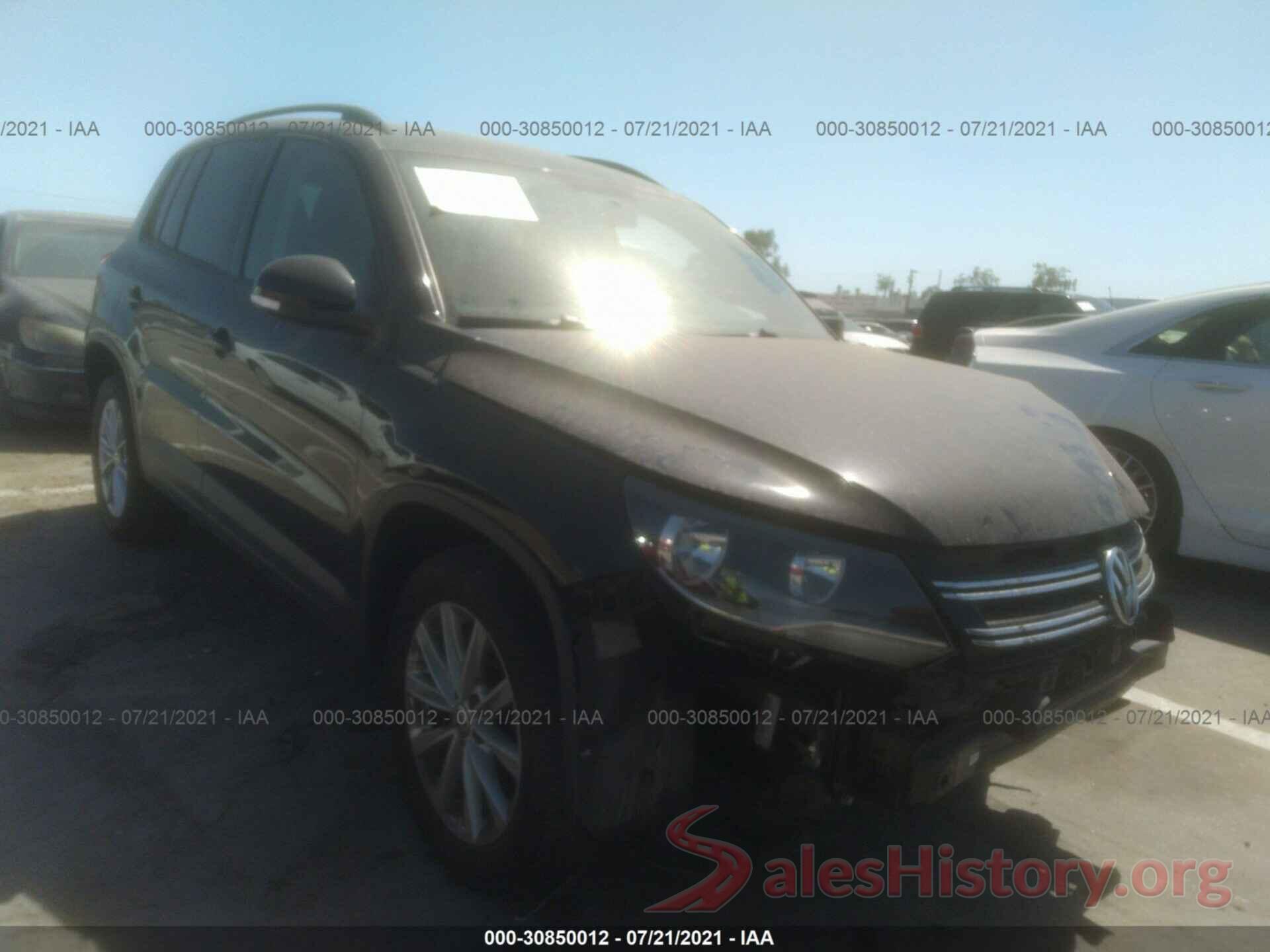 WVGAV7AX7HK054353 2017 VOLKSWAGEN TIGUAN