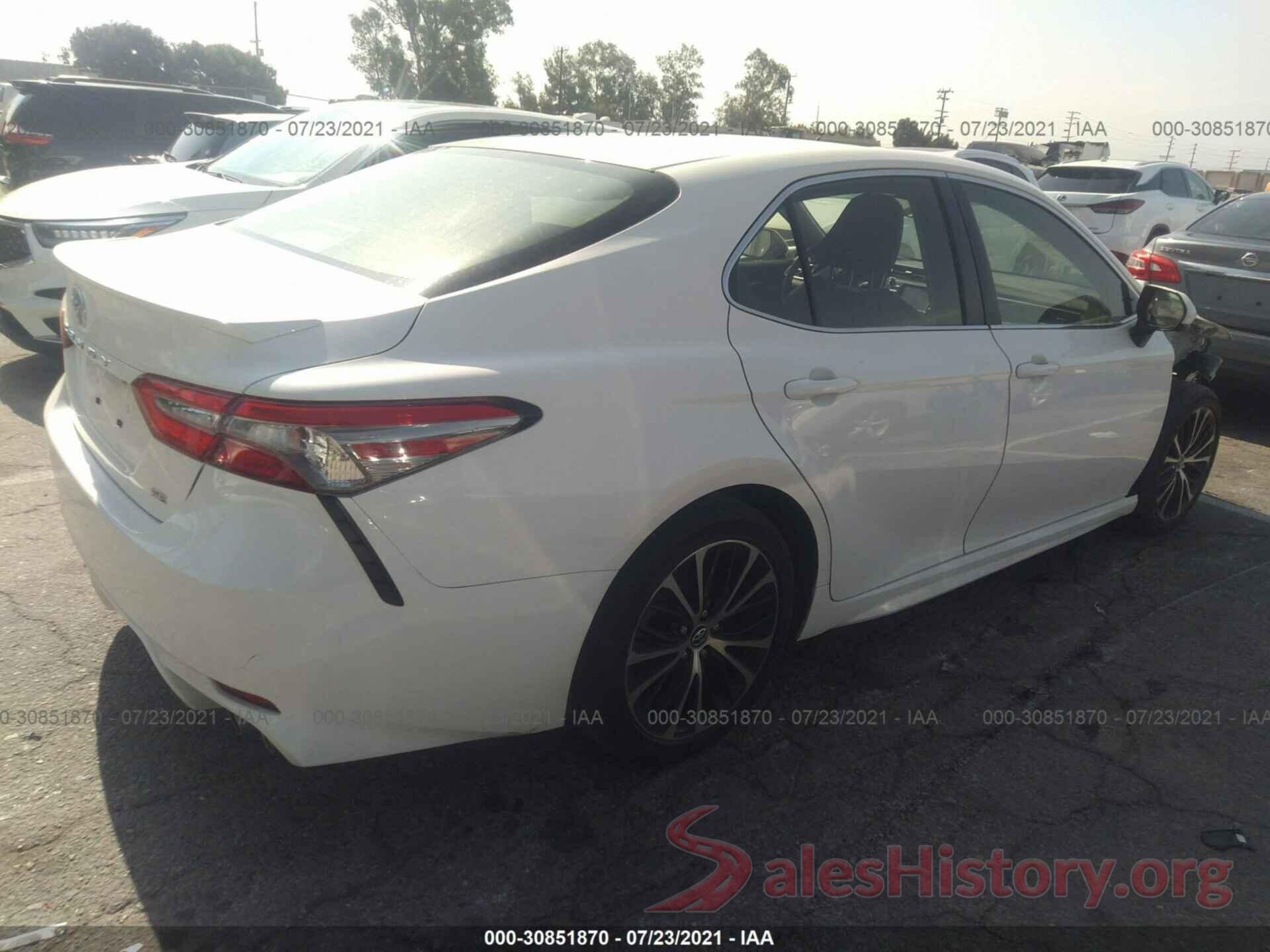 JTNB11HK5J3005689 2018 TOYOTA CAMRY