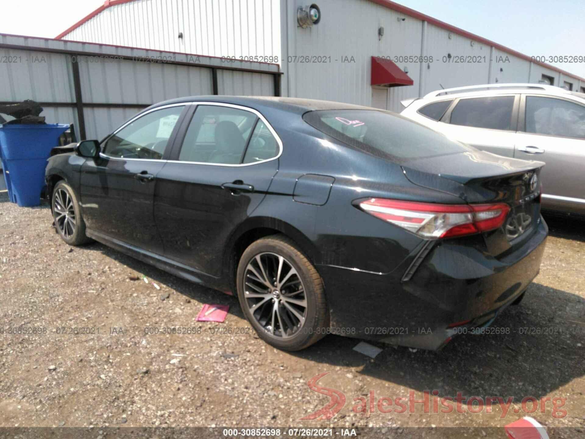 4T1B11HK5JU545893 2018 TOYOTA CAMRY