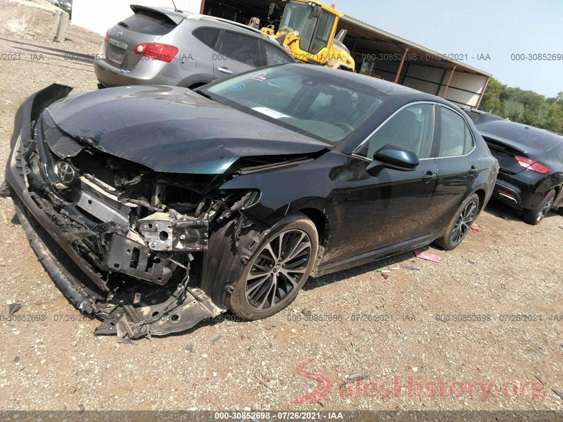 4T1B11HK5JU545893 2018 TOYOTA CAMRY