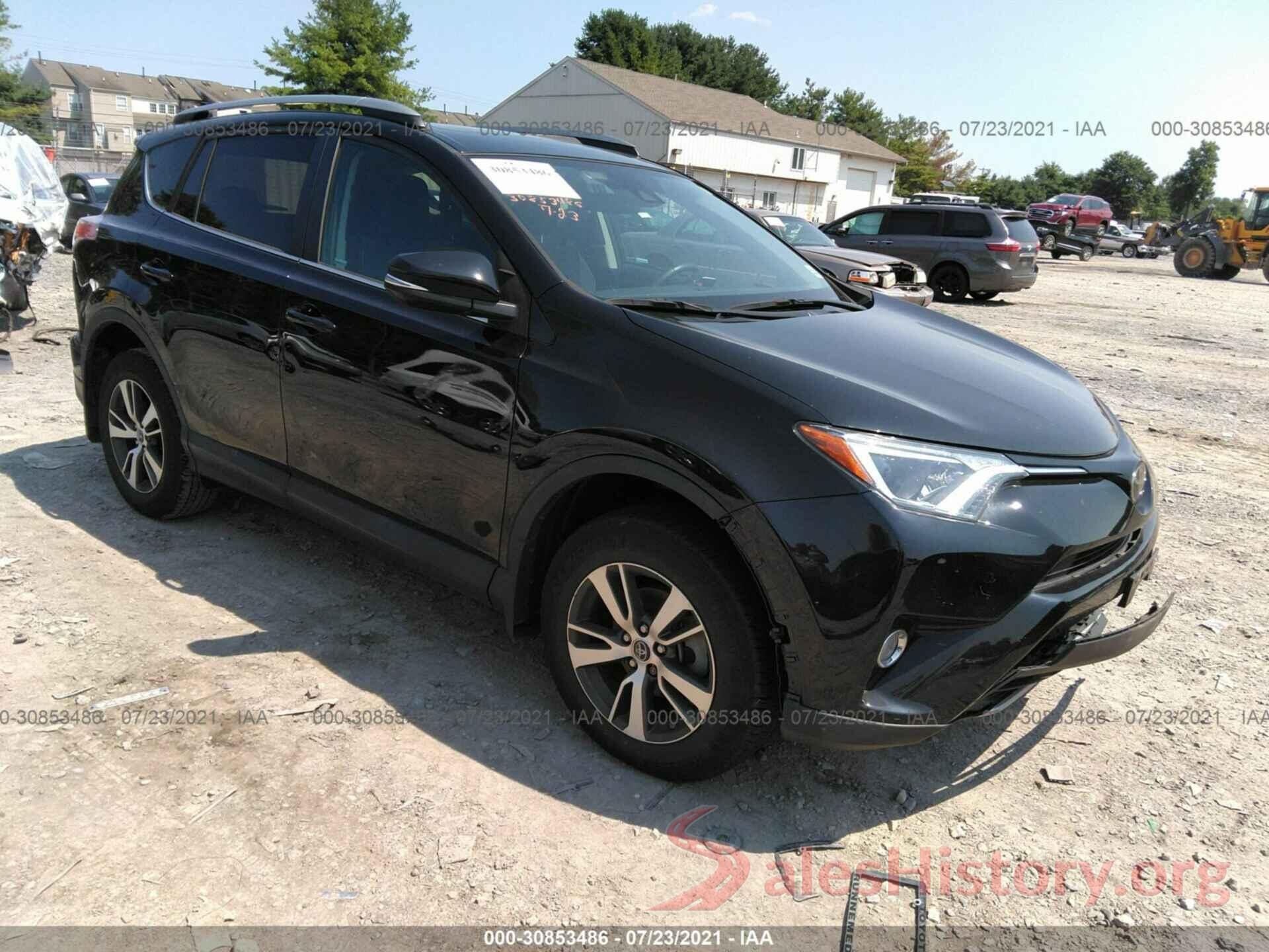 2T3RFREV5JW833059 2018 TOYOTA RAV4