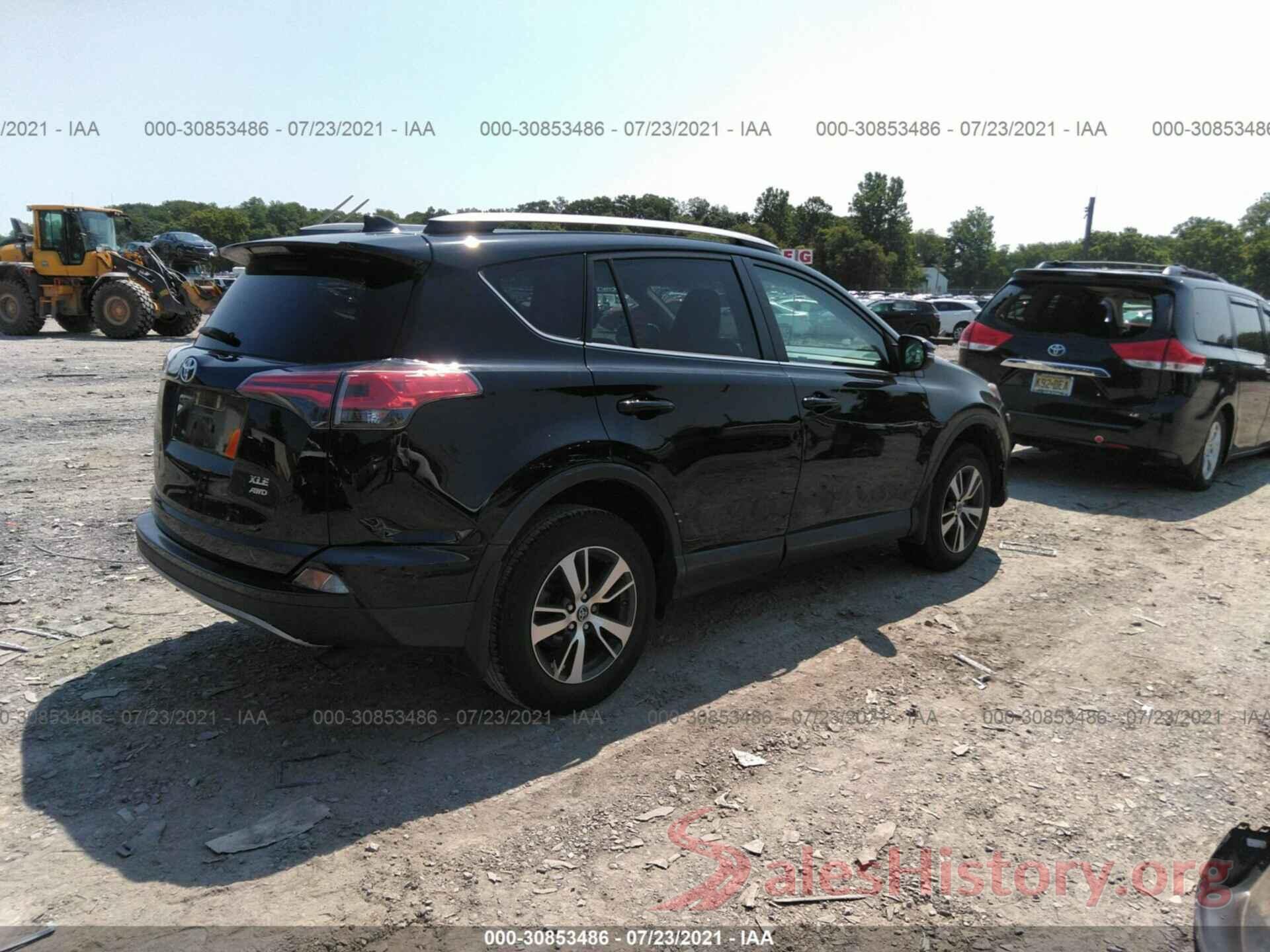 2T3RFREV5JW833059 2018 TOYOTA RAV4