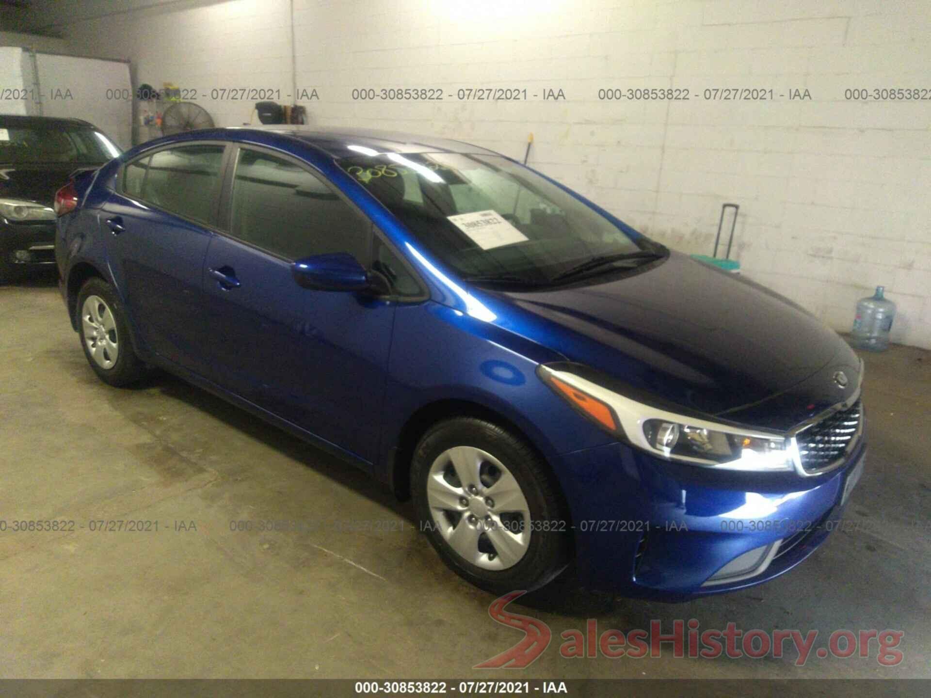 3KPFK4A78JE260467 2018 KIA FORTE