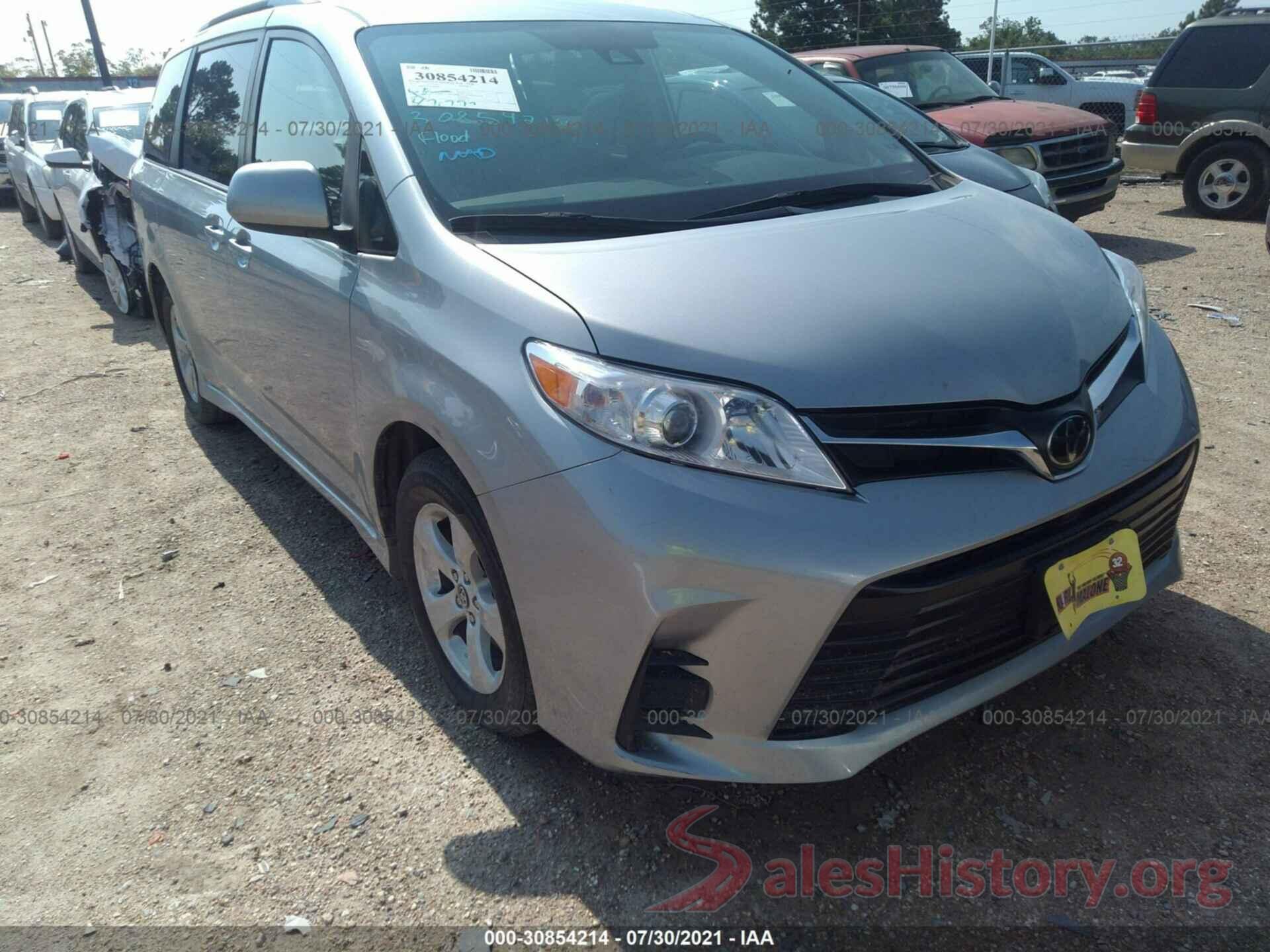 5TDKZ3DC3KS998911 2019 TOYOTA SIENNA