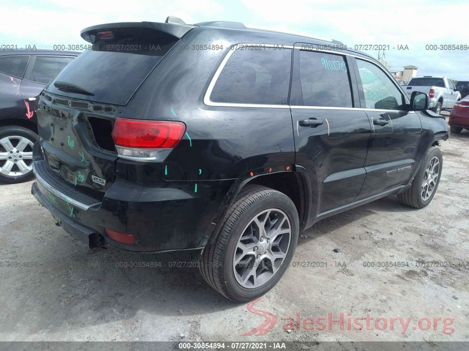 1C4RJEBG4JC239093 2018 JEEP GRAND CHEROKEE