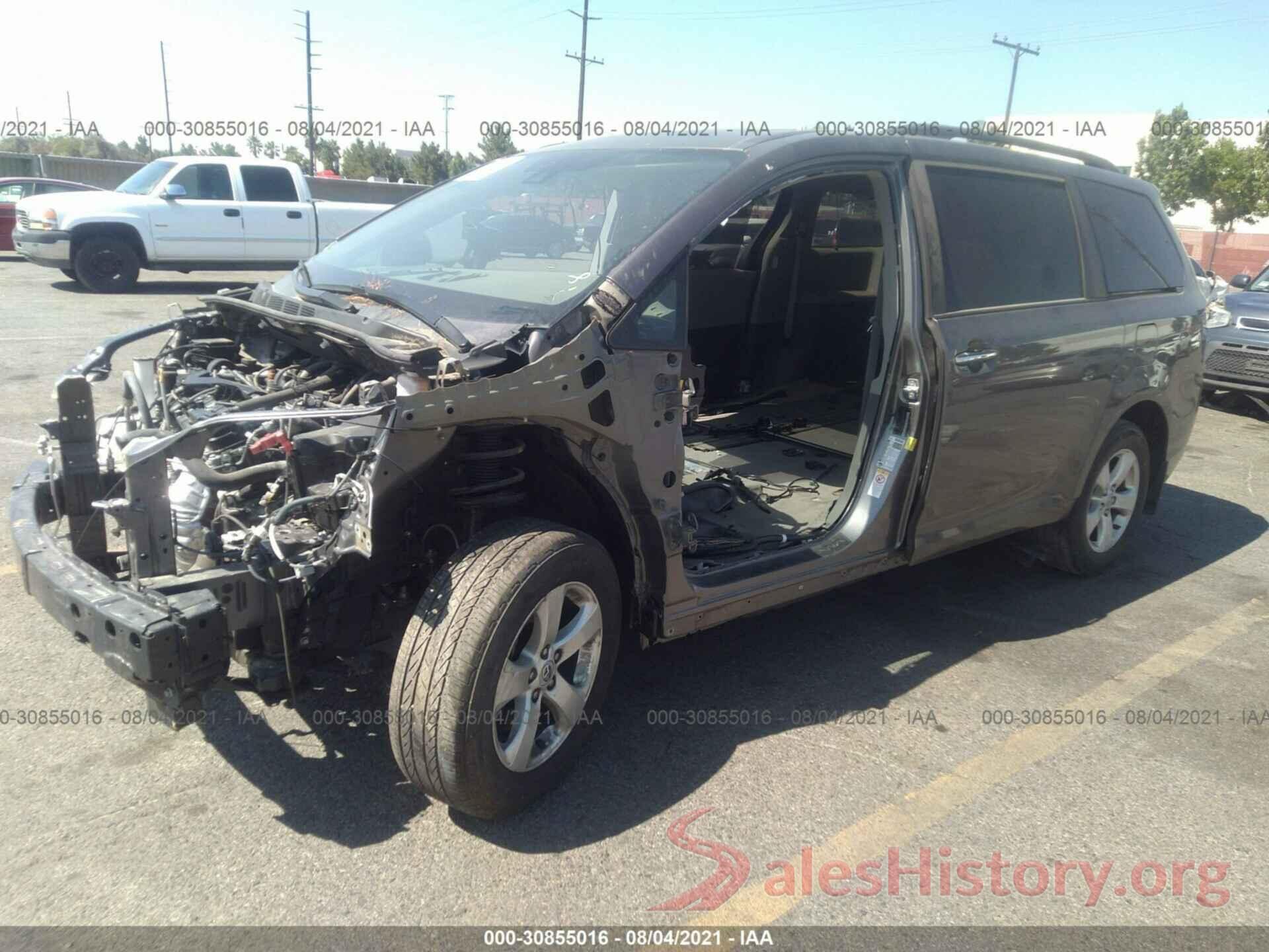 5TDYZ3DC8JS949891 2018 TOYOTA SIENNA