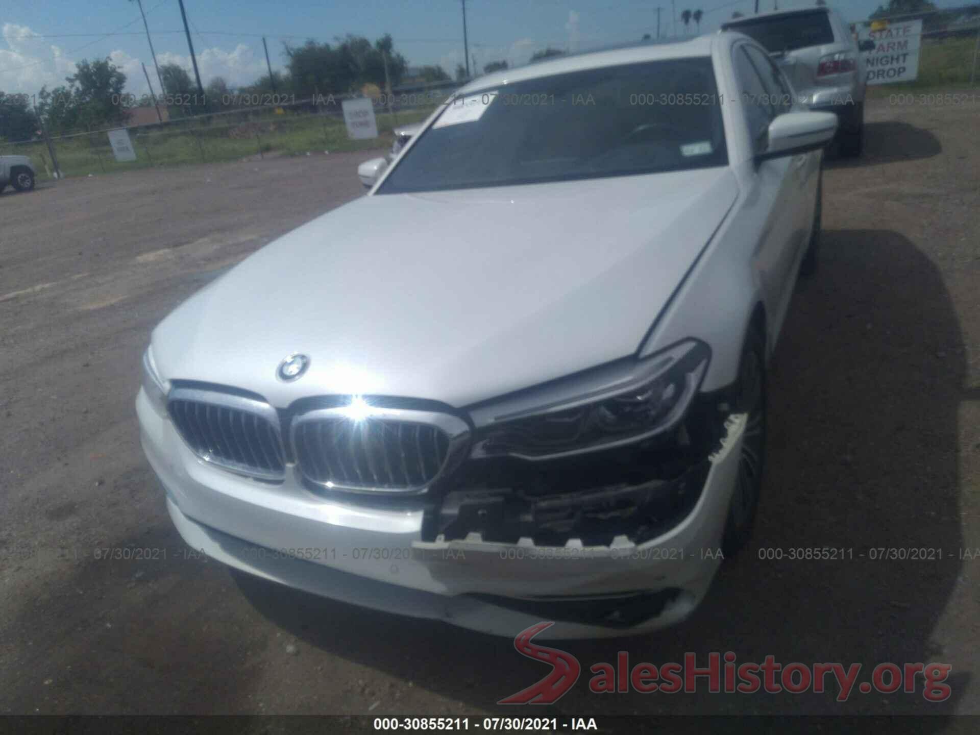 WBAJE5C34HG477989 2017 BMW 5 SERIES