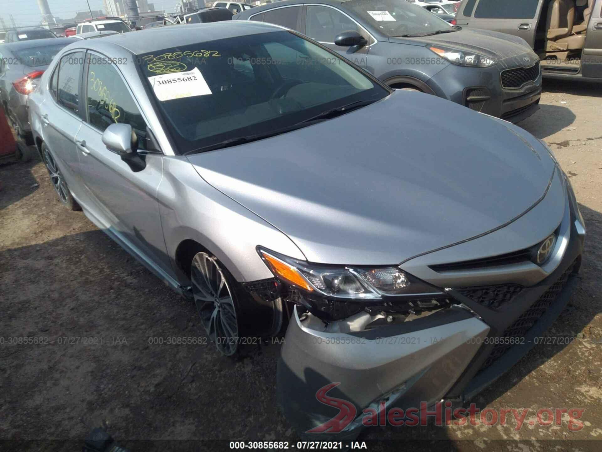 4T1B11HKXJU155338 2018 TOYOTA CAMRY