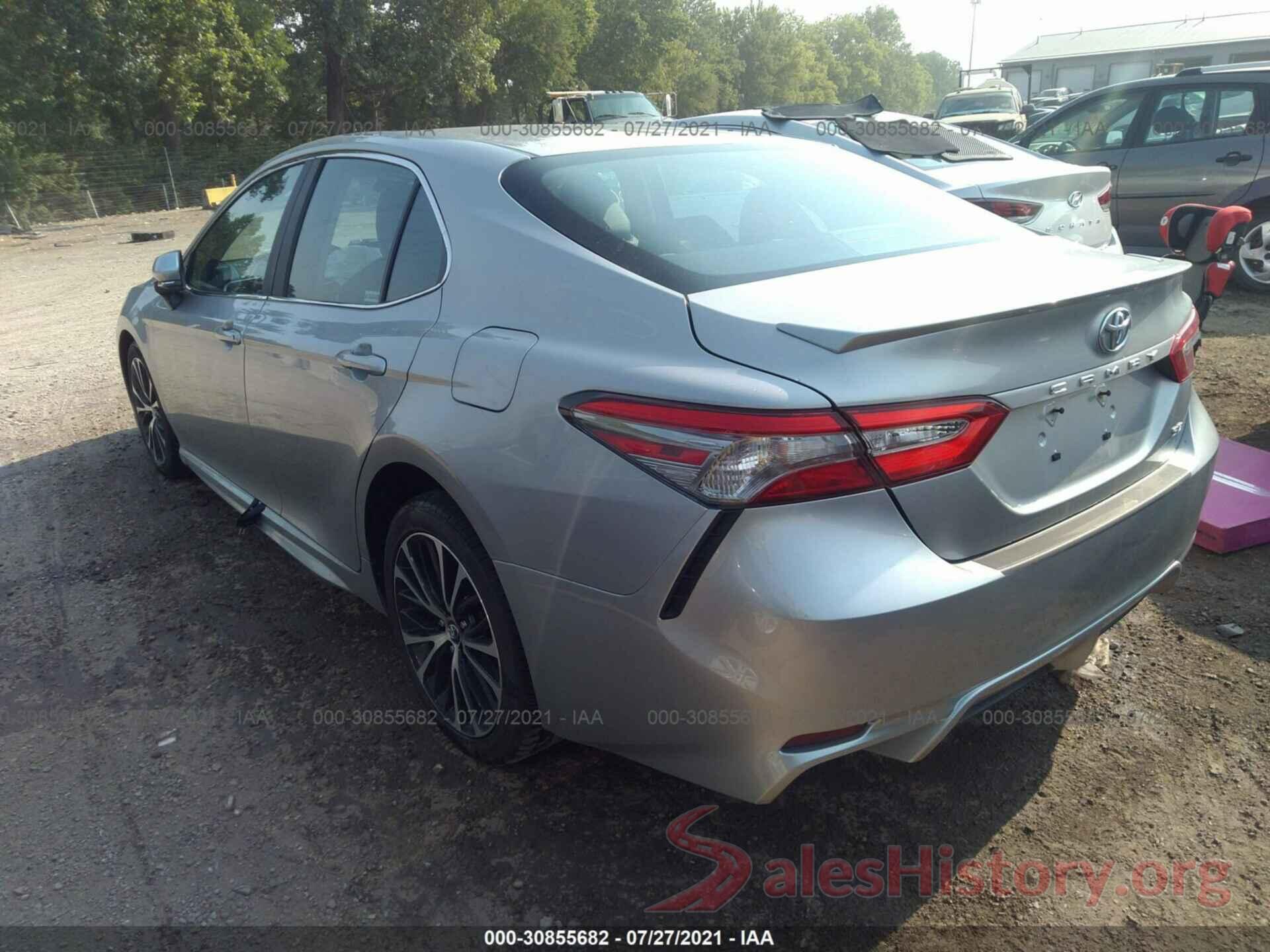 4T1B11HKXJU155338 2018 TOYOTA CAMRY