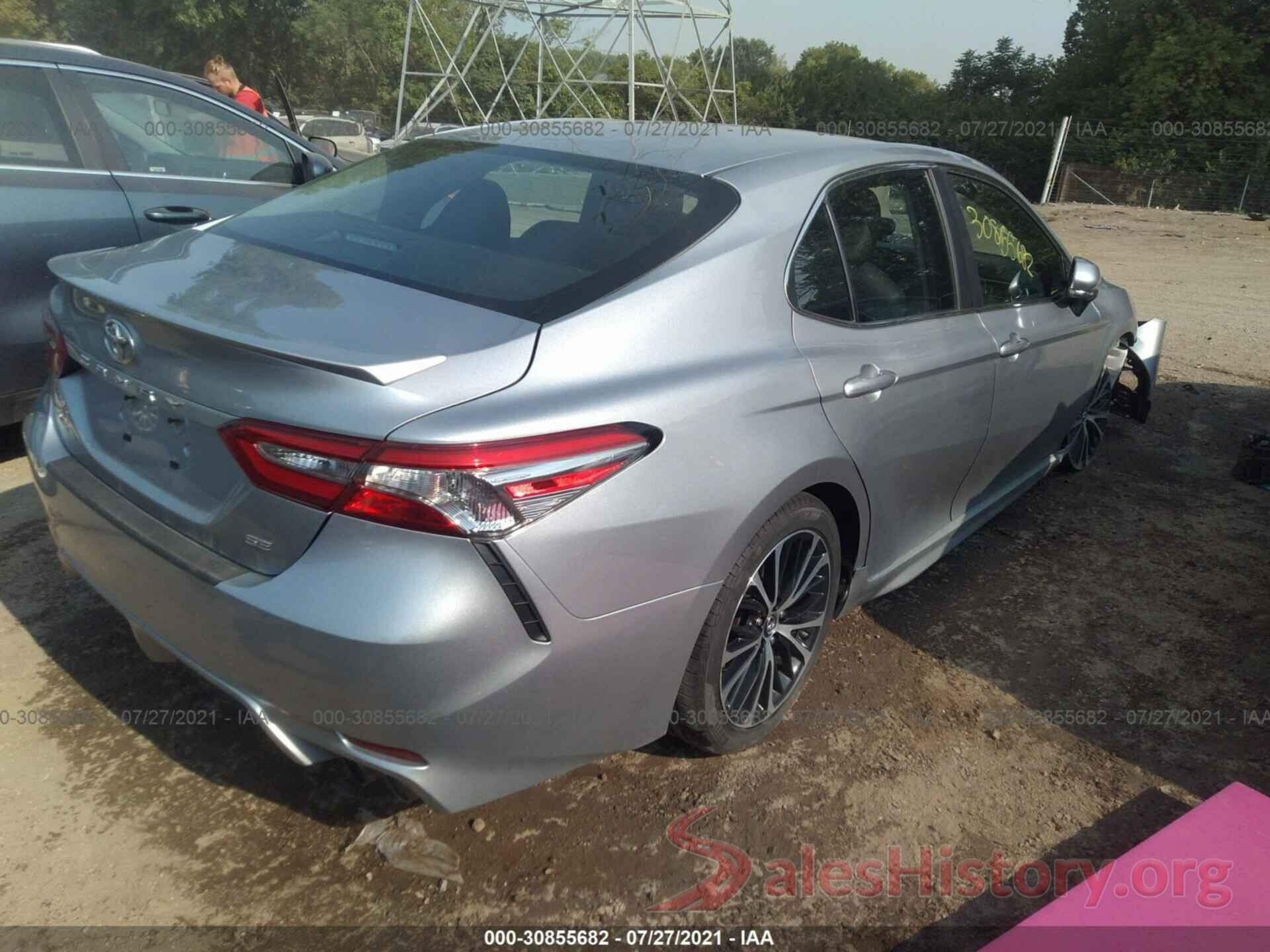 4T1B11HKXJU155338 2018 TOYOTA CAMRY