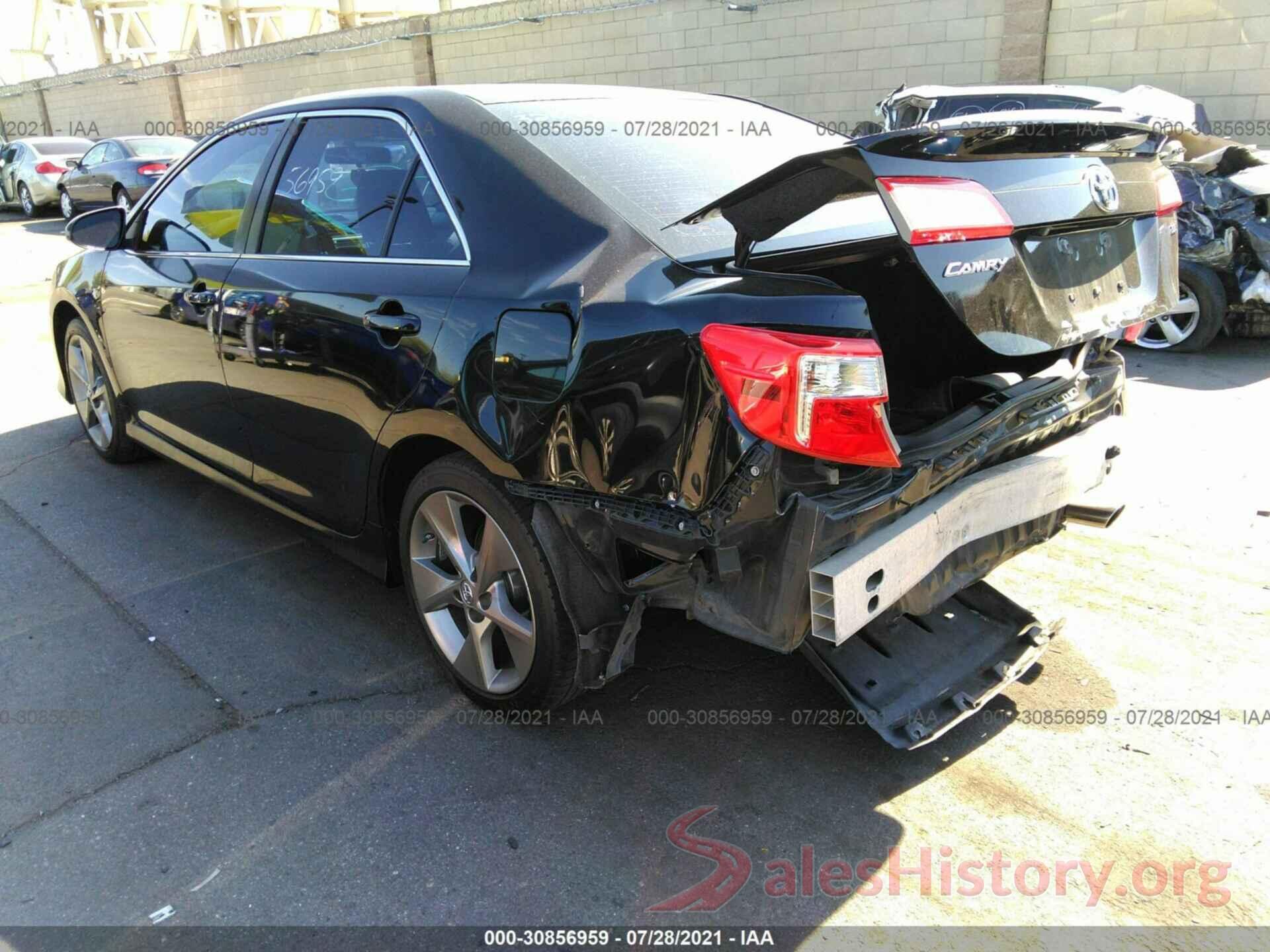 4T1BF1FKXEU797052 2014 TOYOTA CAMRY