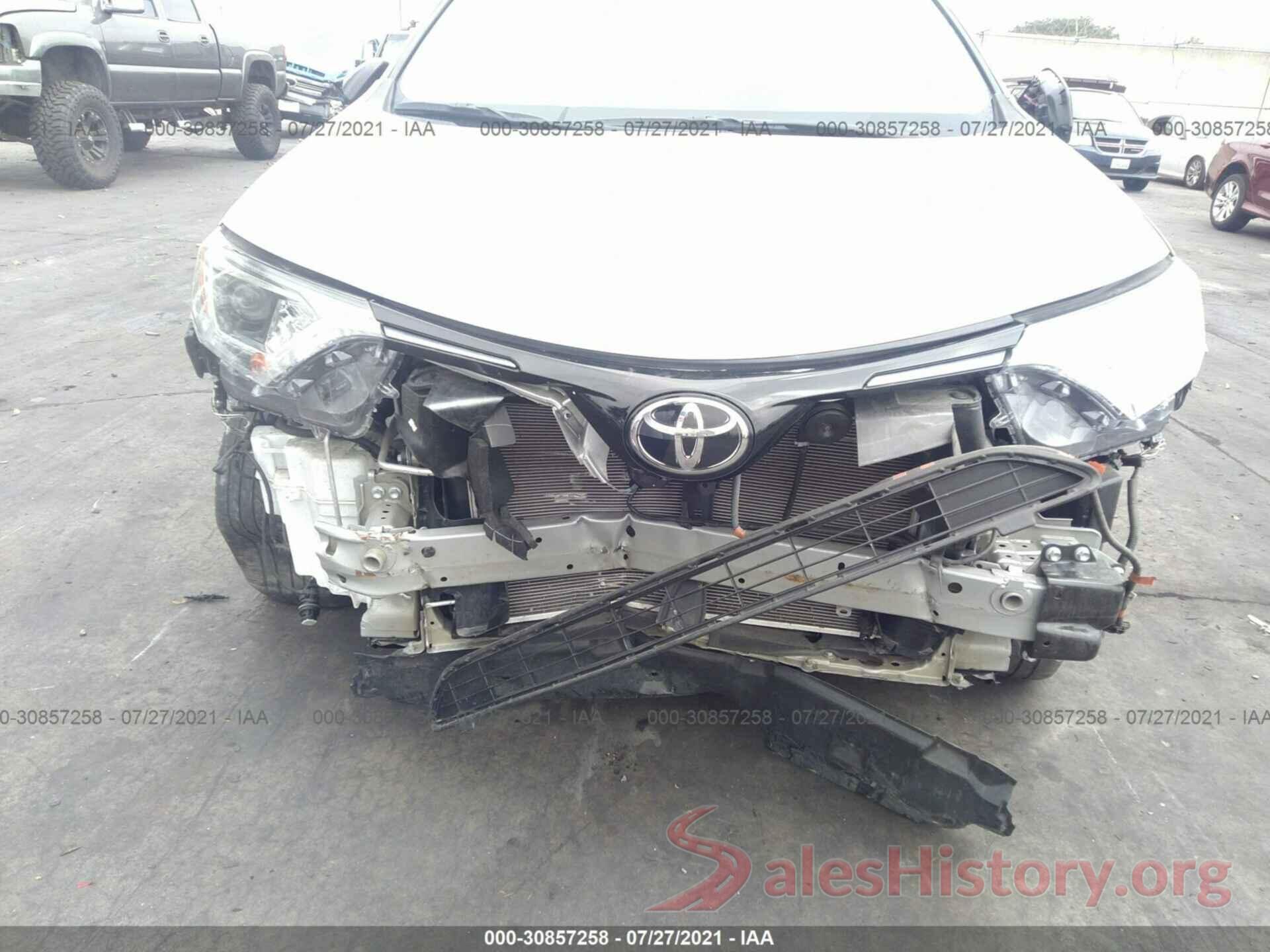 2T3ZFREV0HW369348 2017 TOYOTA RAV4