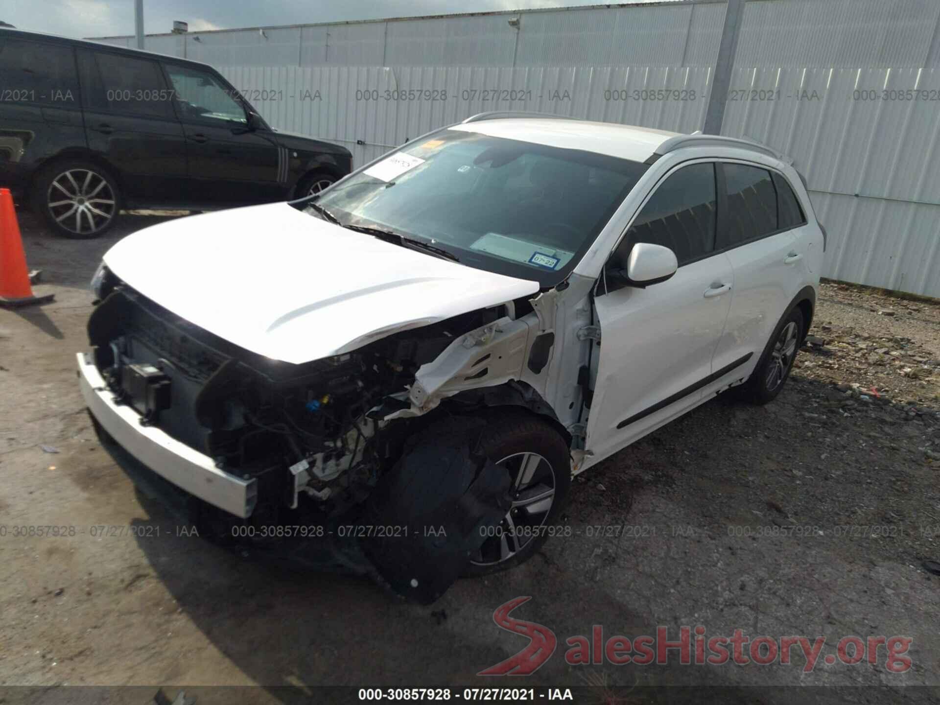 KNDCB3LC2L5392808 2020 KIA NIRO