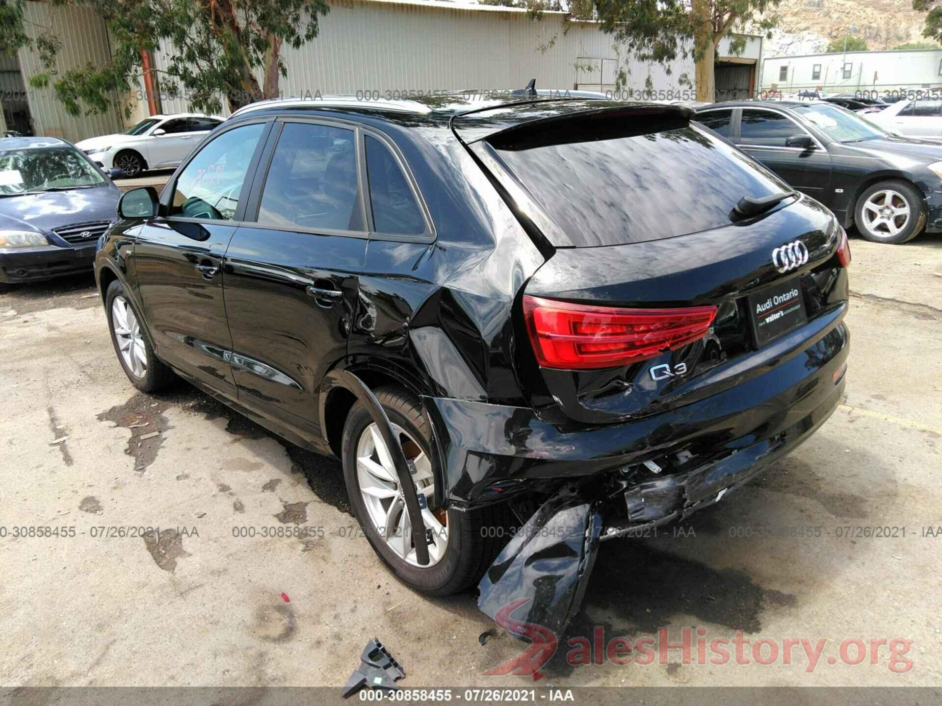 WA1BCCFS3JR008028 2018 AUDI Q3