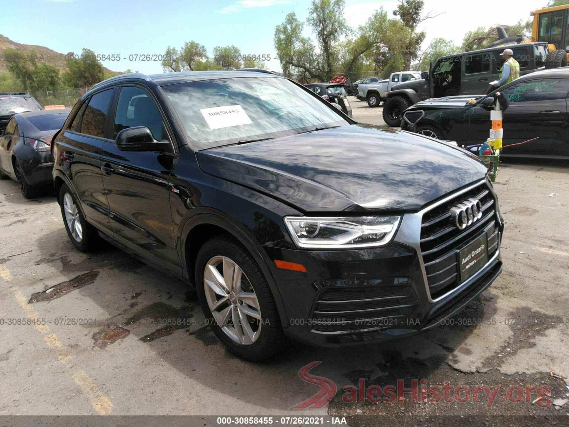 WA1BCCFS3JR008028 2018 AUDI Q3