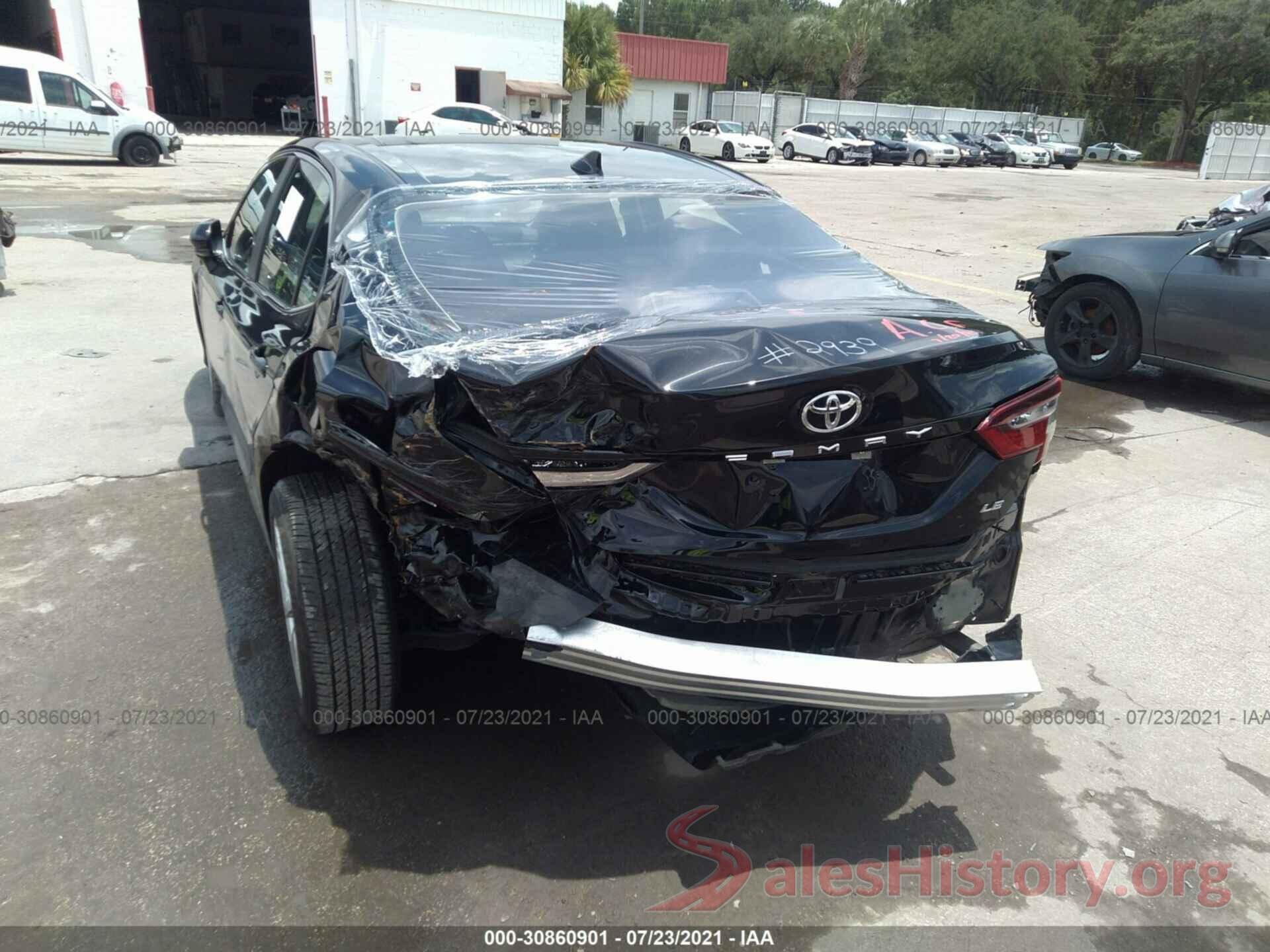 4T1C11AK1MU552939 2021 TOYOTA CAMRY