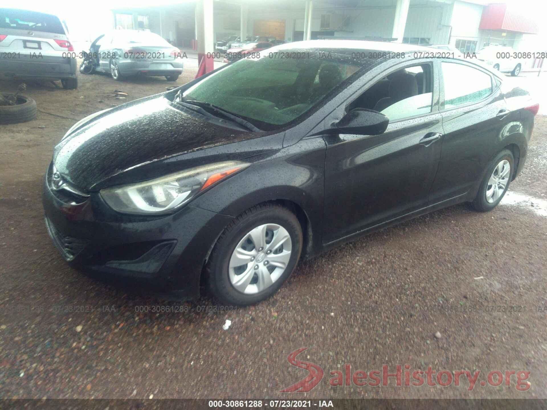 5NPDH4AE8GH708229 2016 HYUNDAI ELANTRA